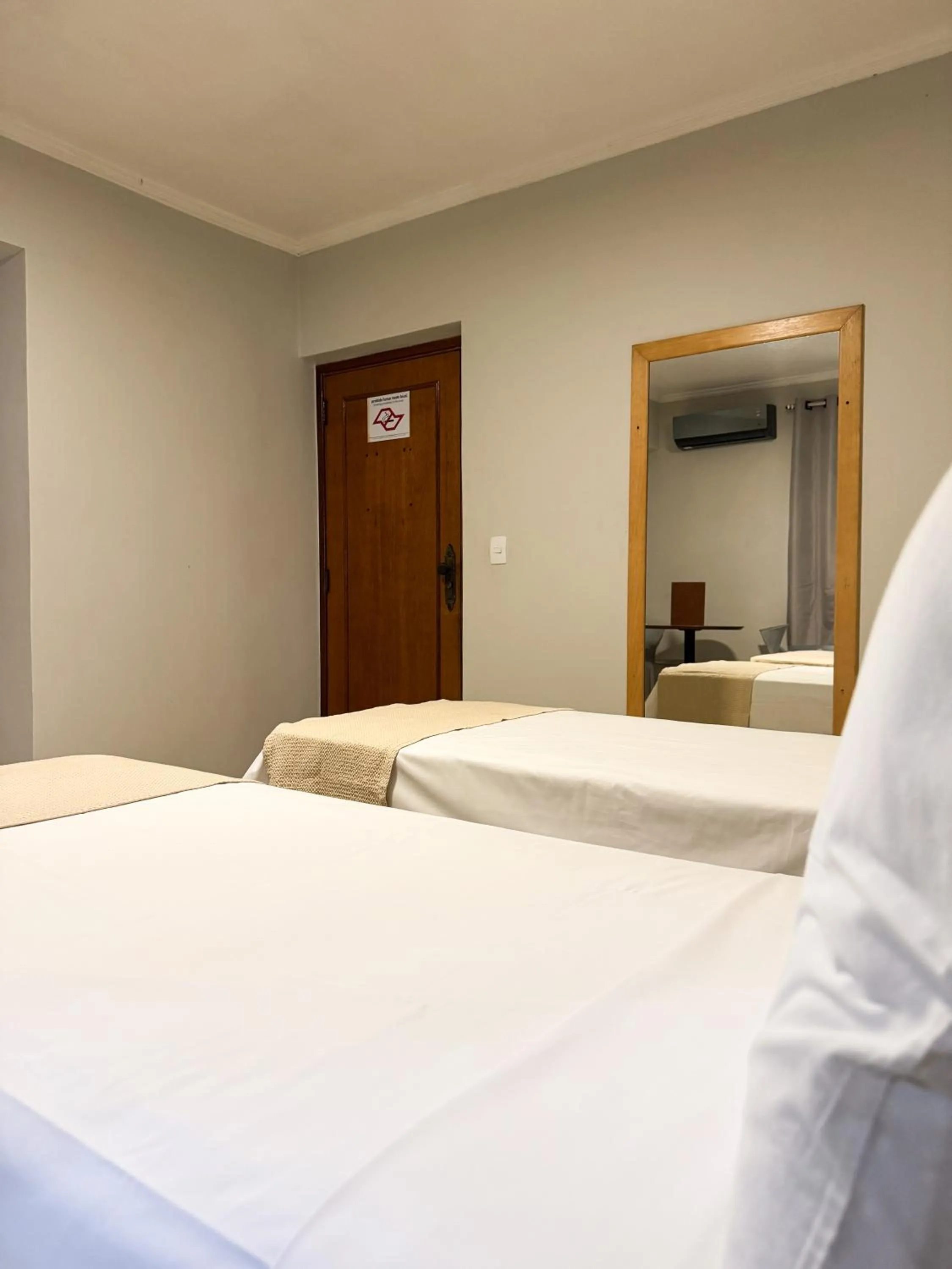 Bedroom, Bed in Ilha Porchat Hotel