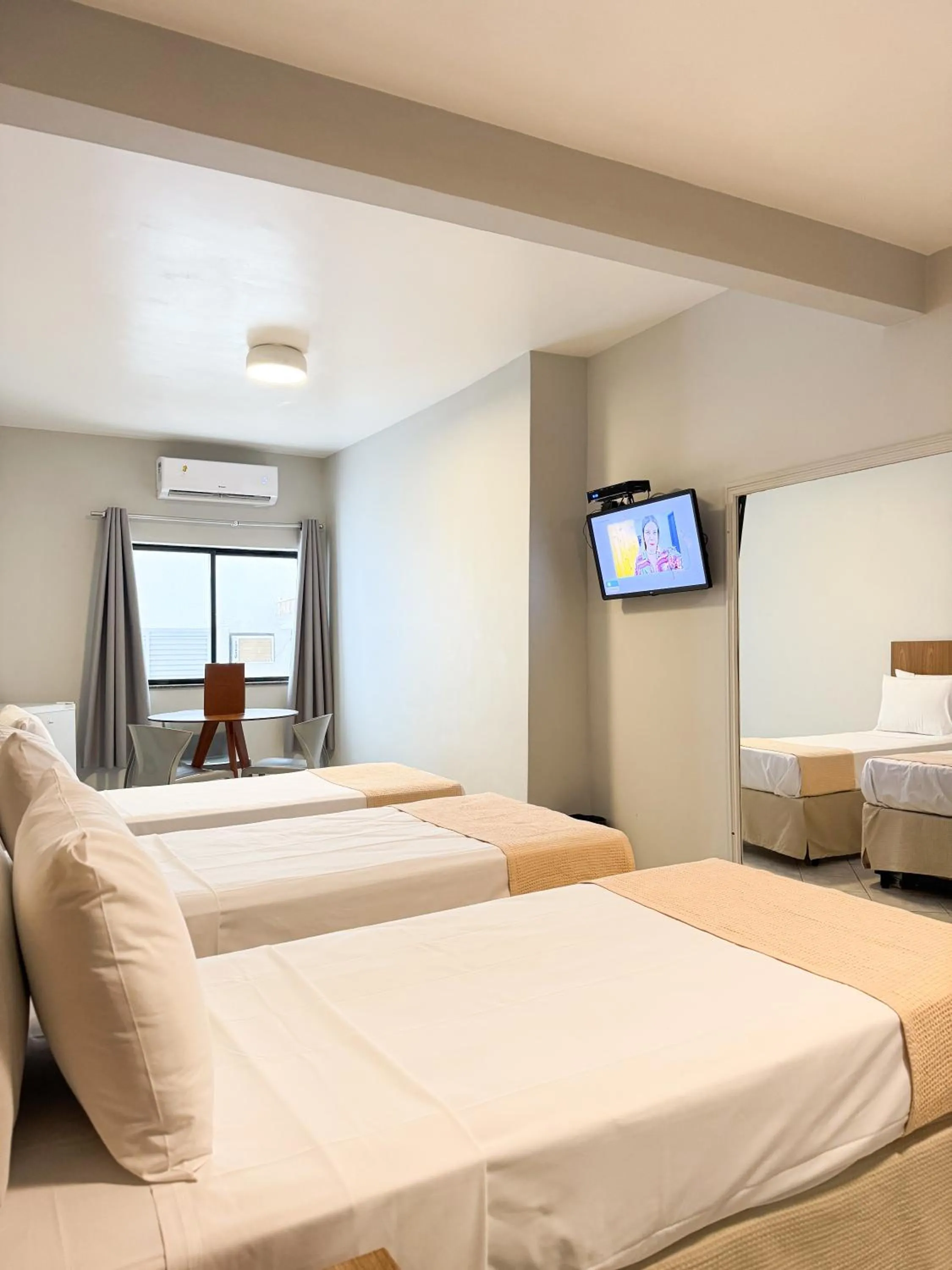 View (from property/room), Bed in Ilha Porchat Hotel