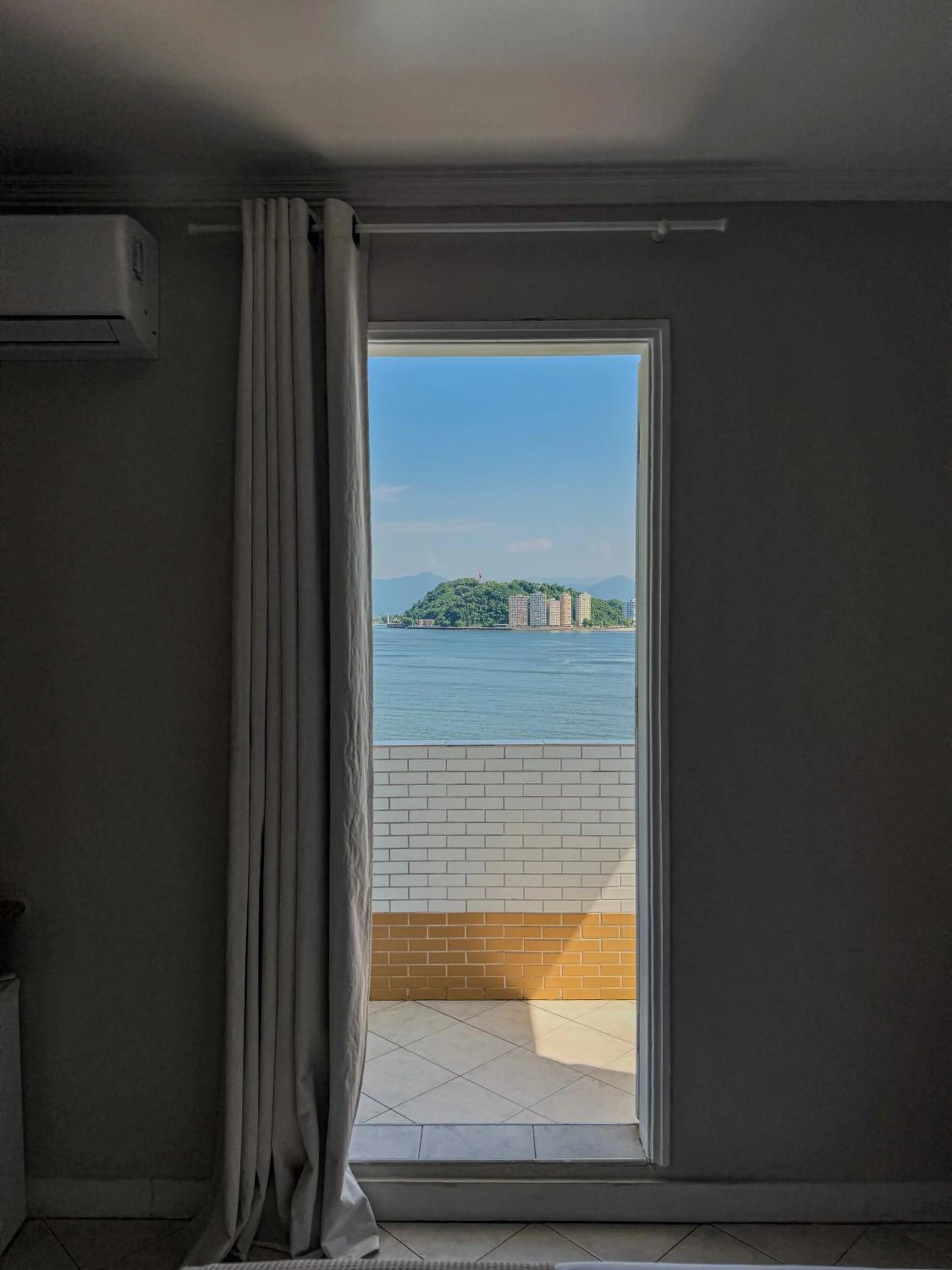 Sea view in Ilha Porchat Hotel
