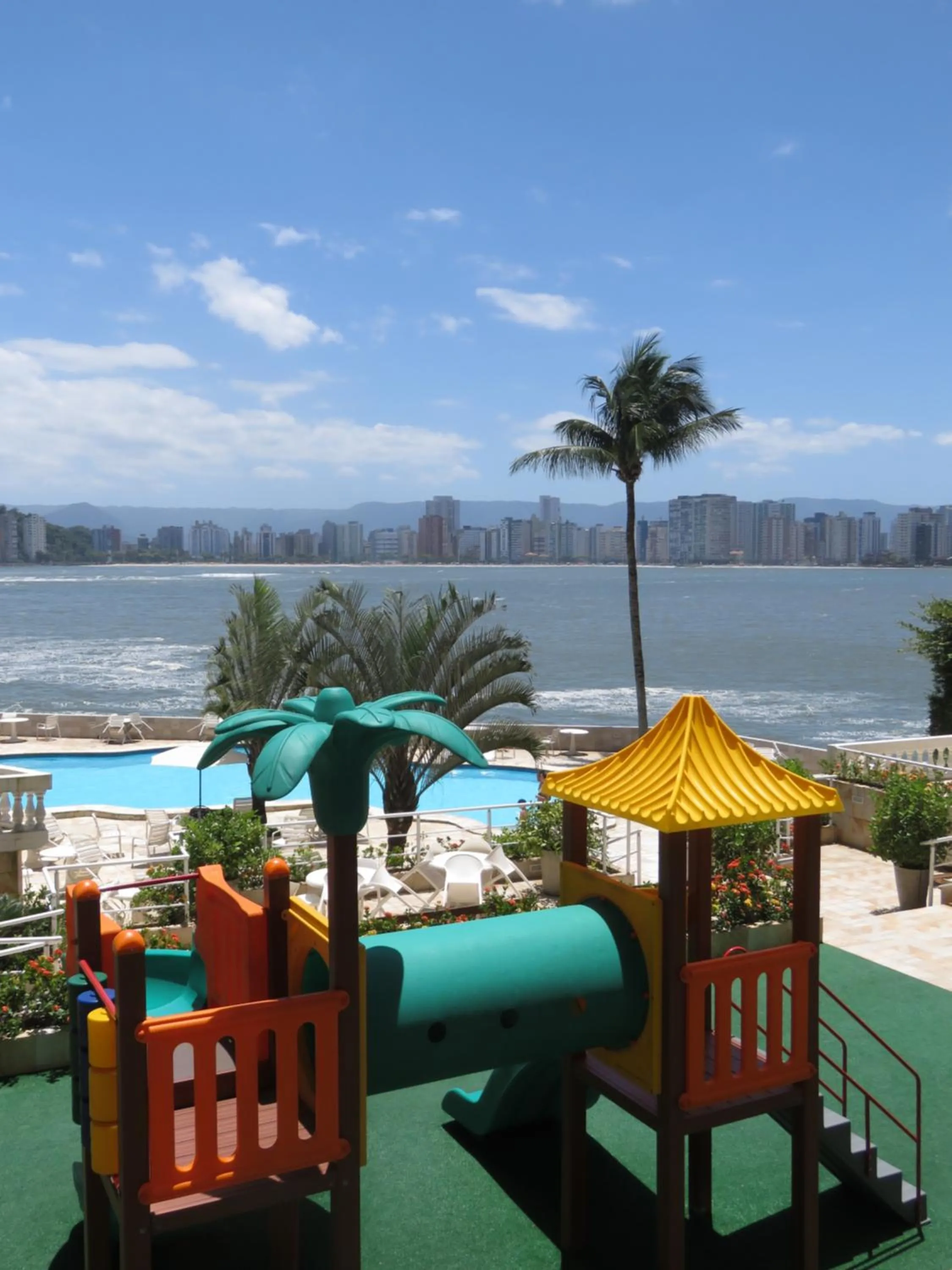 Natural landscape in Ilha Porchat Hotel