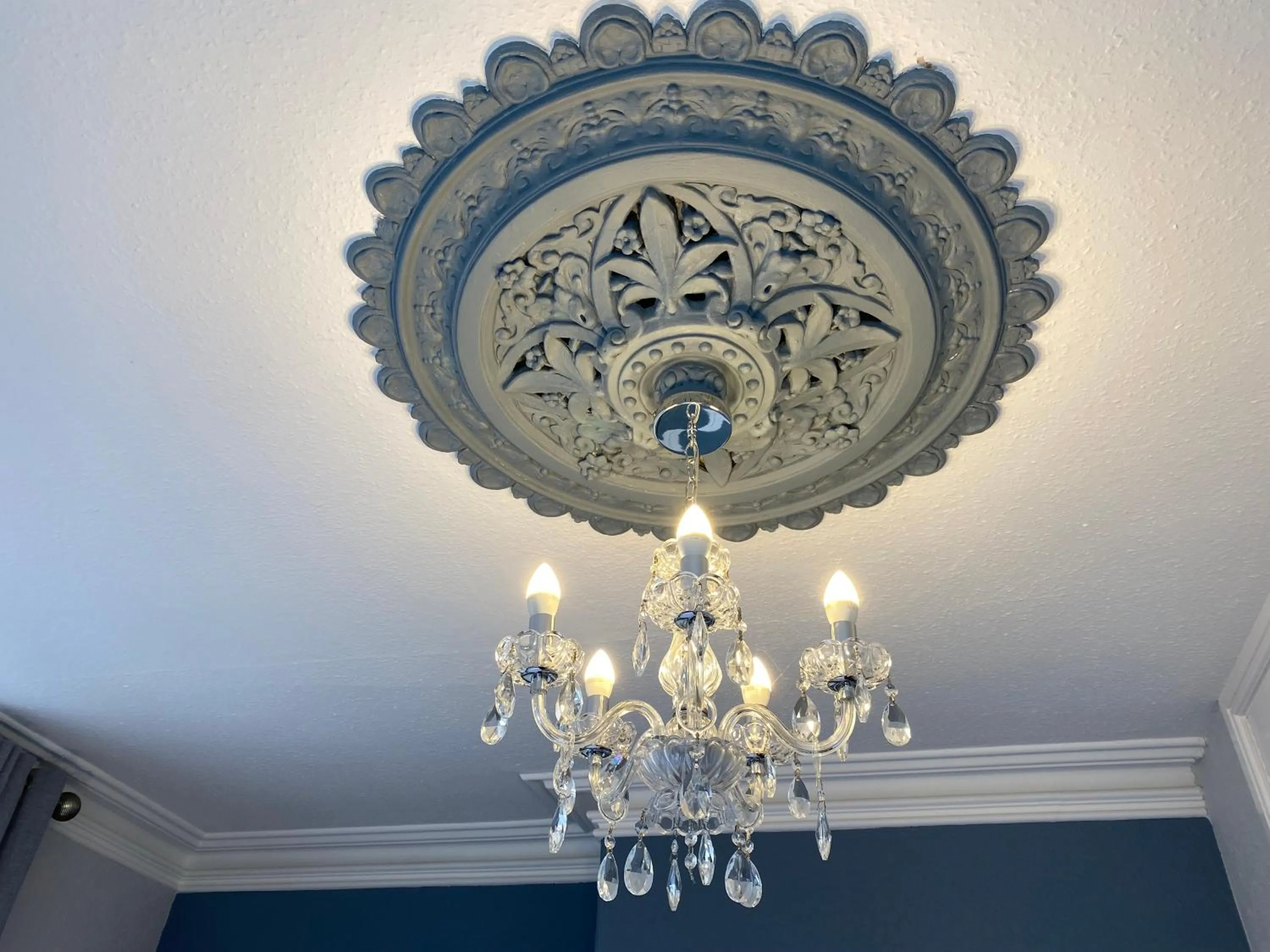 Bedroom in Goodwin House