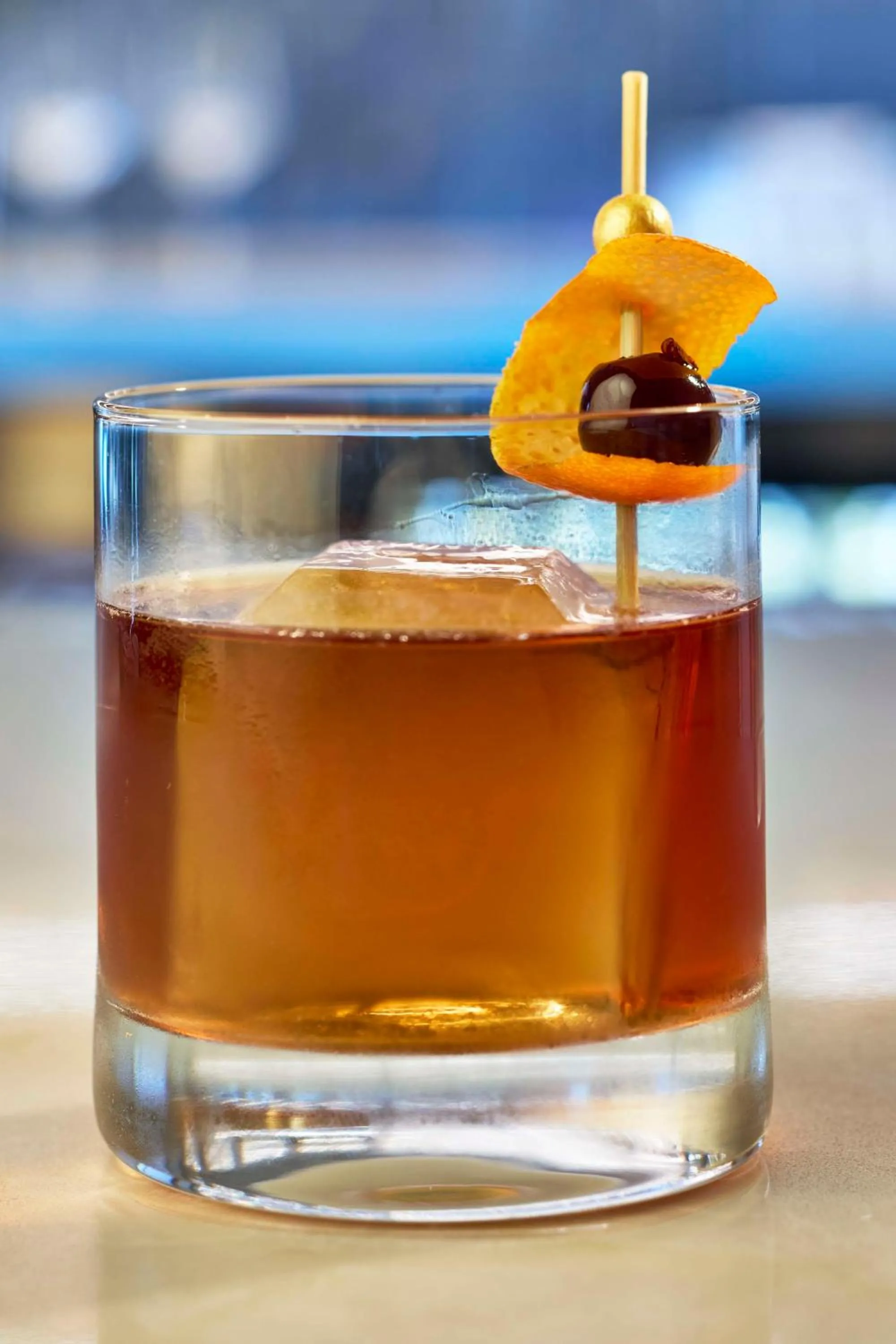 Dining area in Bellasera Hotel & Suites Paso Robles, Tapestry by Hilton