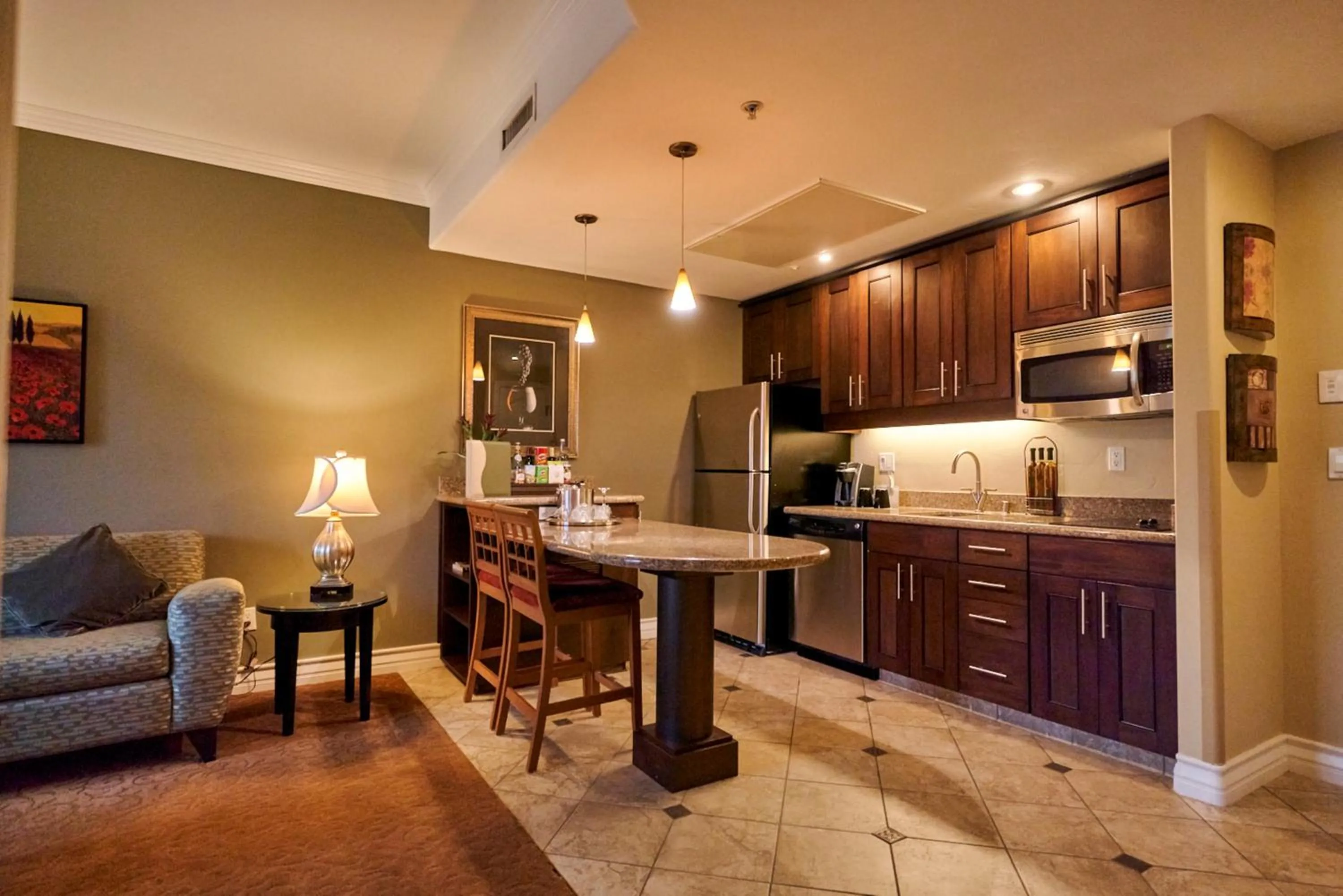 One-Bedroom King Suite with Balcony and Kitchen in Bellasera Hotel & Suites Paso Robles, Tapestry by Hilton