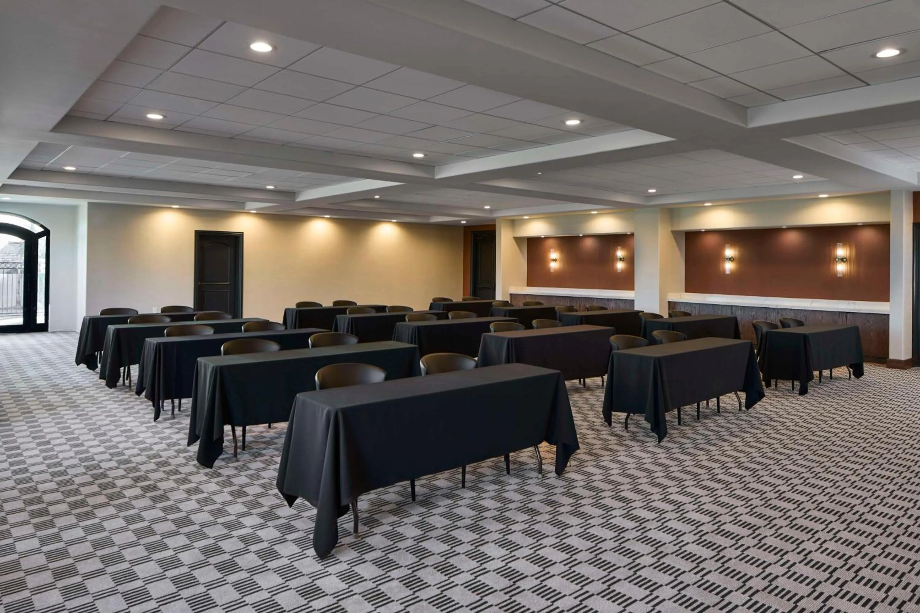 Bedroom in Bellasera Hotel & Suites Paso Robles, Tapestry by Hilton