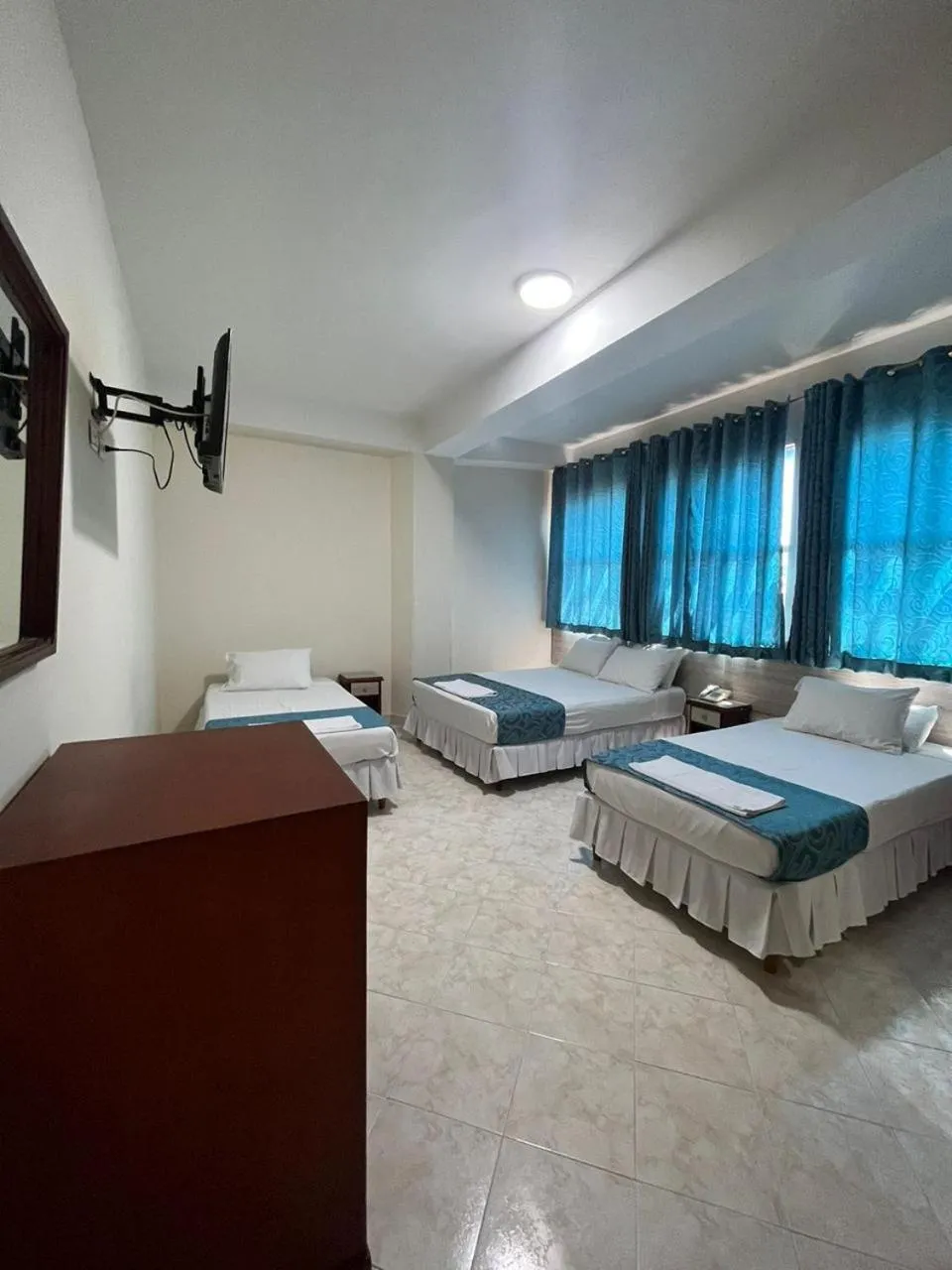 Photo of the whole room, Bed in Hotel El Andino