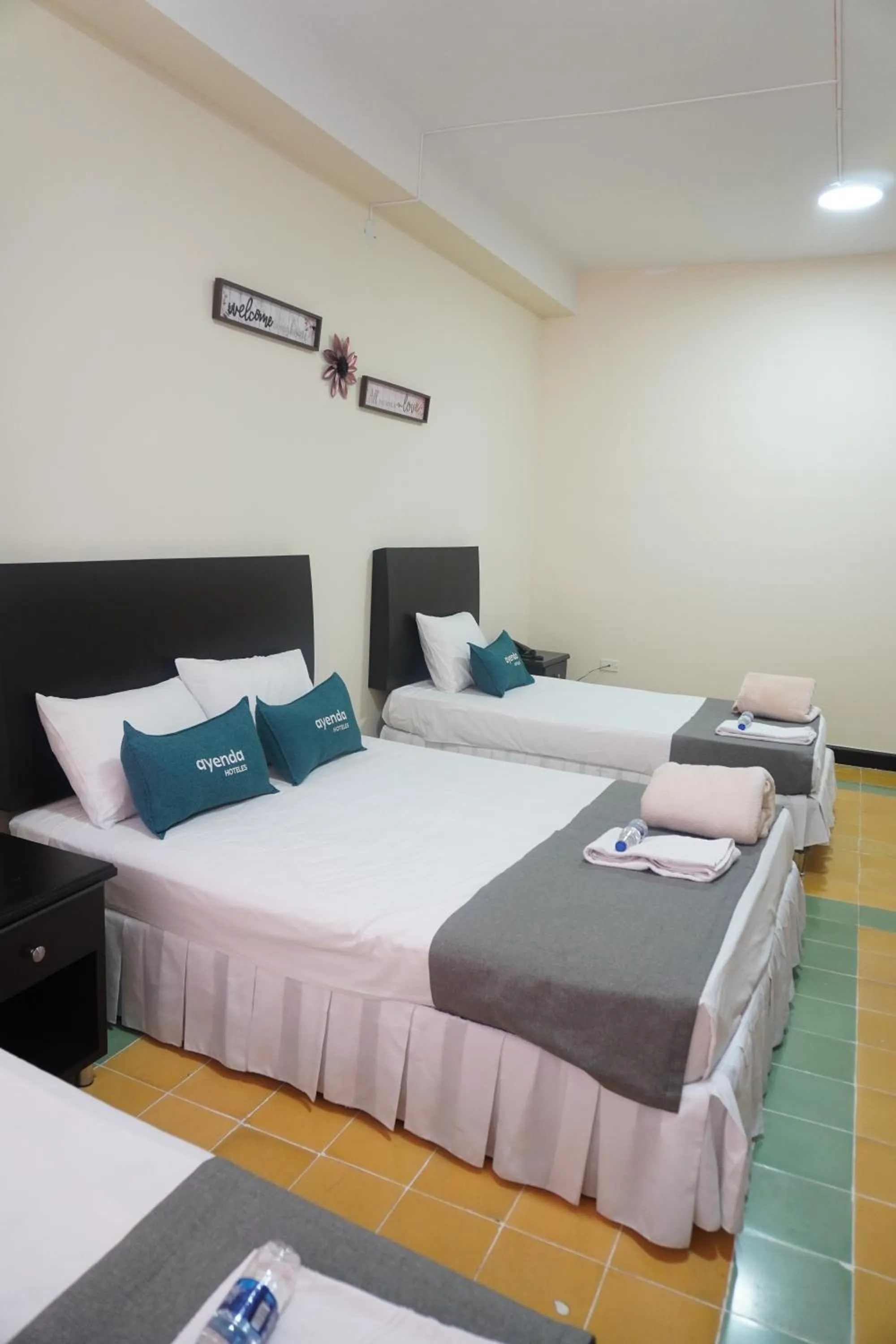 Photo of the whole room, Bed in Hotel El Andino