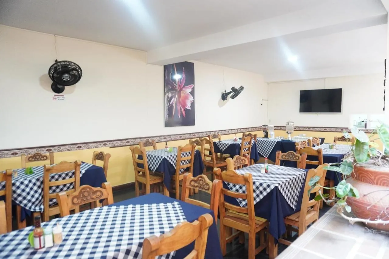 Restaurant/places to eat in Hotel El Andino