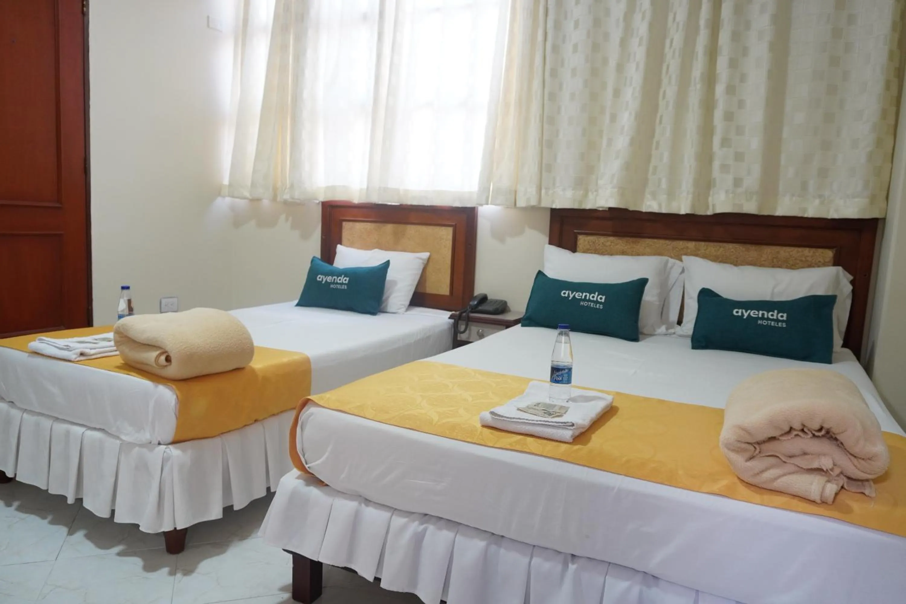 Photo of the whole room, Bed in Hotel El Andino