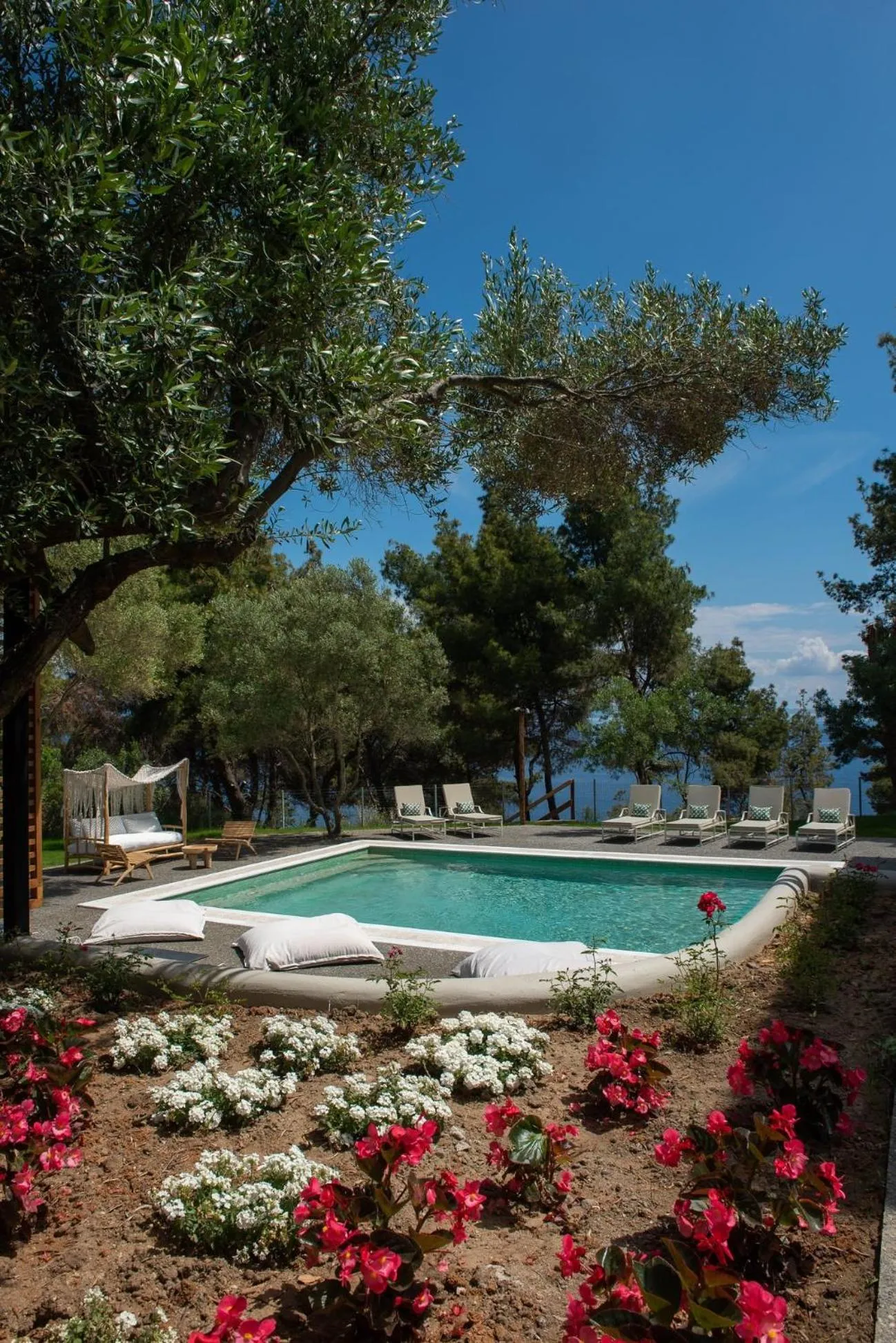 Garden in Elies 33 Bio Retreat