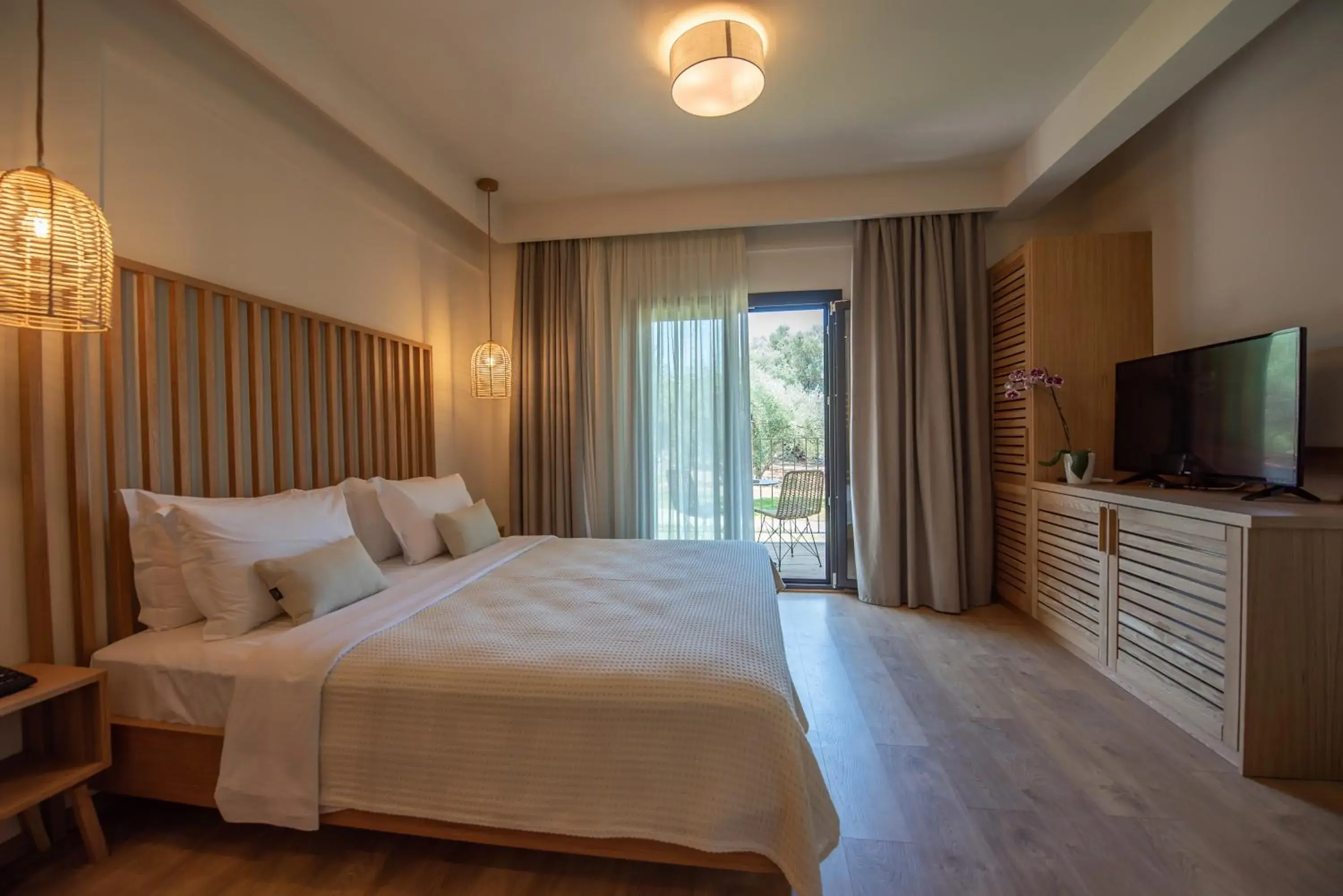 Junior Suite with Garden View in Elies 33 Bio Retreat Junior Suite with Garden View in Elies 33 Bio Retreat