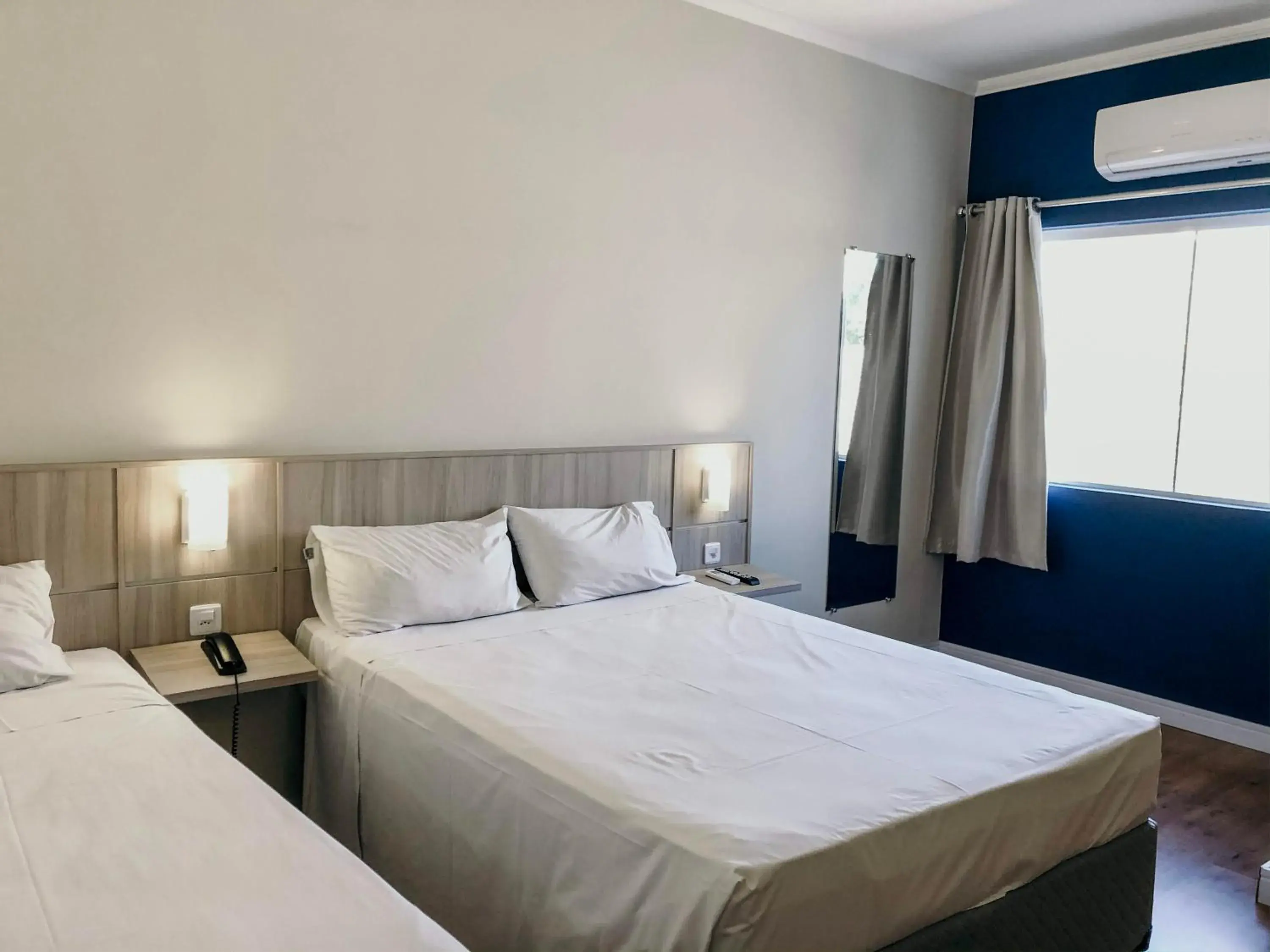 Photo of the whole room, Bed in Sense Hotel Araucária Photo of the whole room, Bed in Sense Hotel Araucária