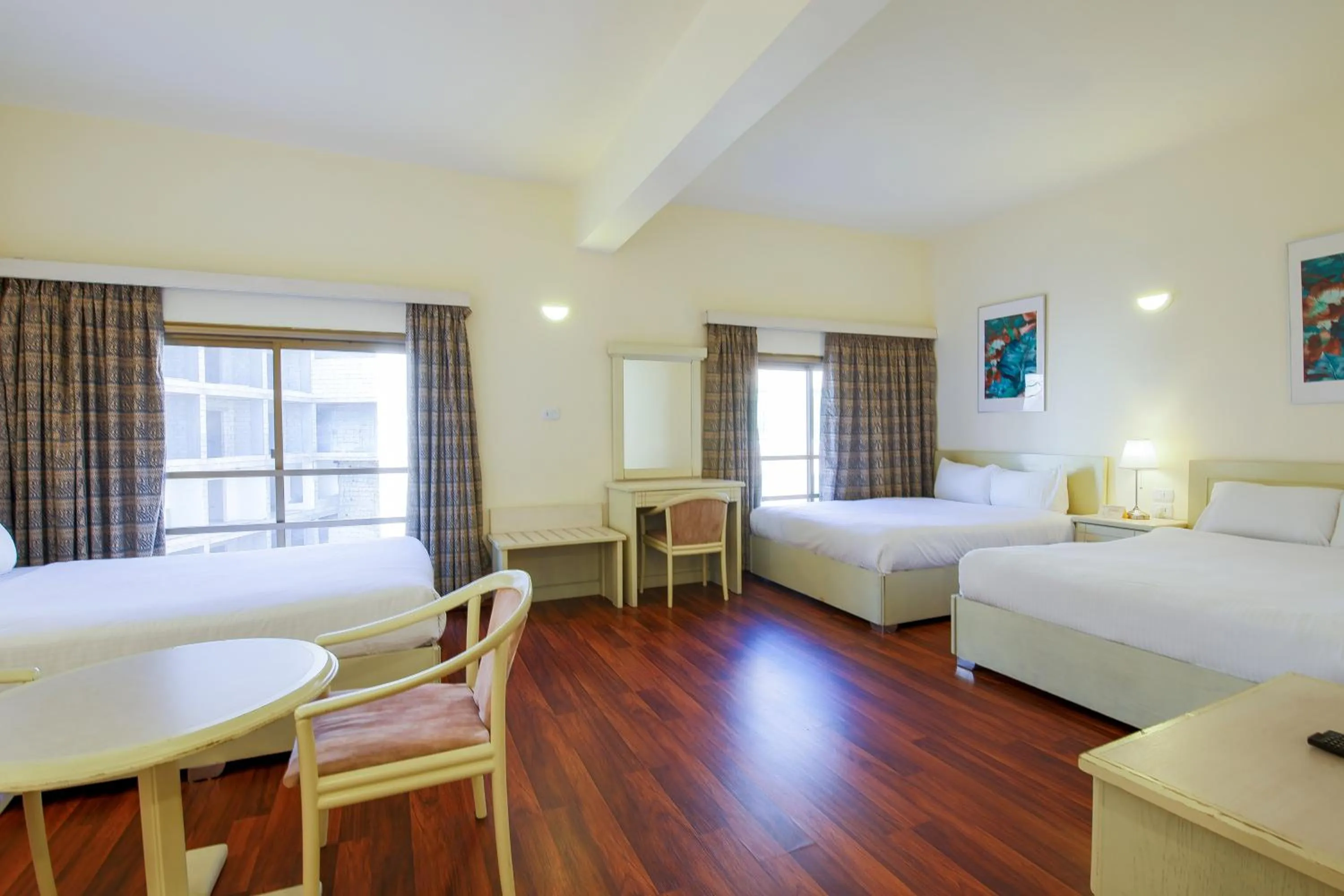 Bedroom, Bed in Petra Palace Hotel