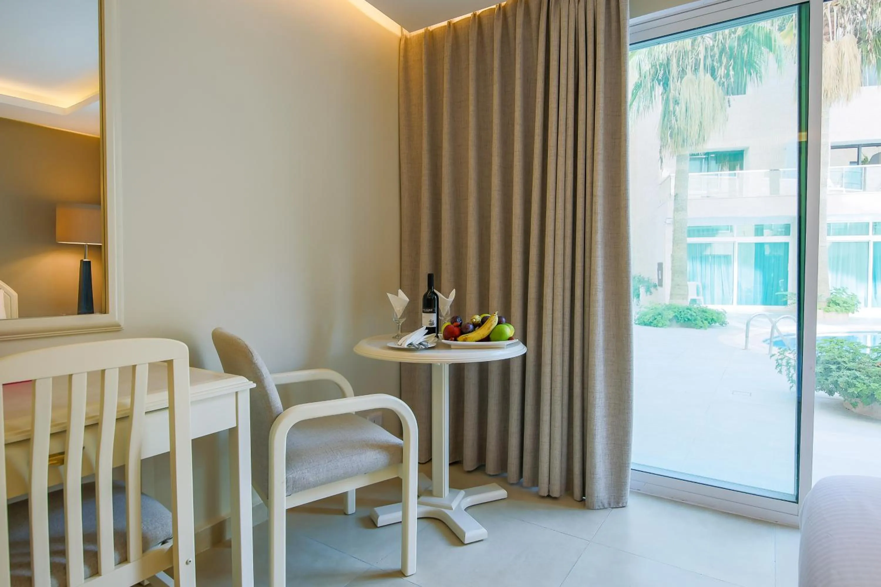 Pool view in Petra Palace Hotel