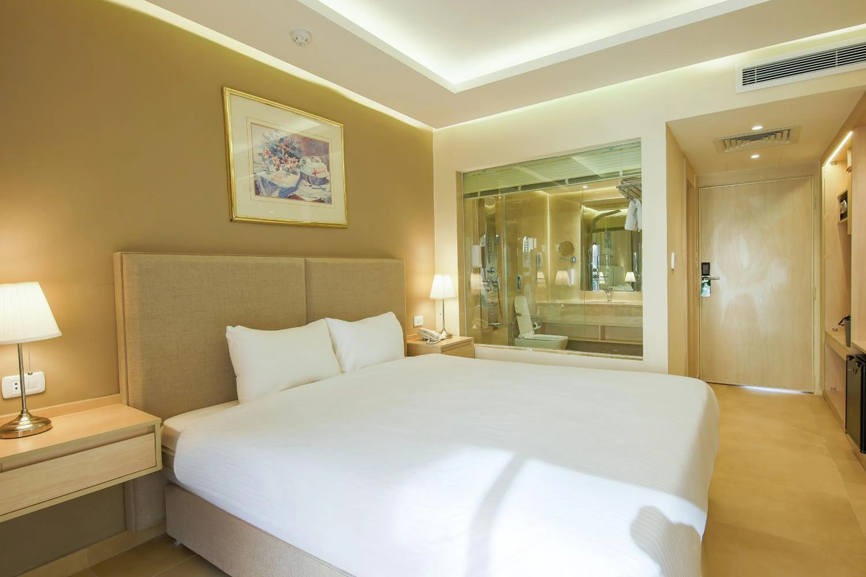 Bedroom, Bed in Petra Palace Hotel