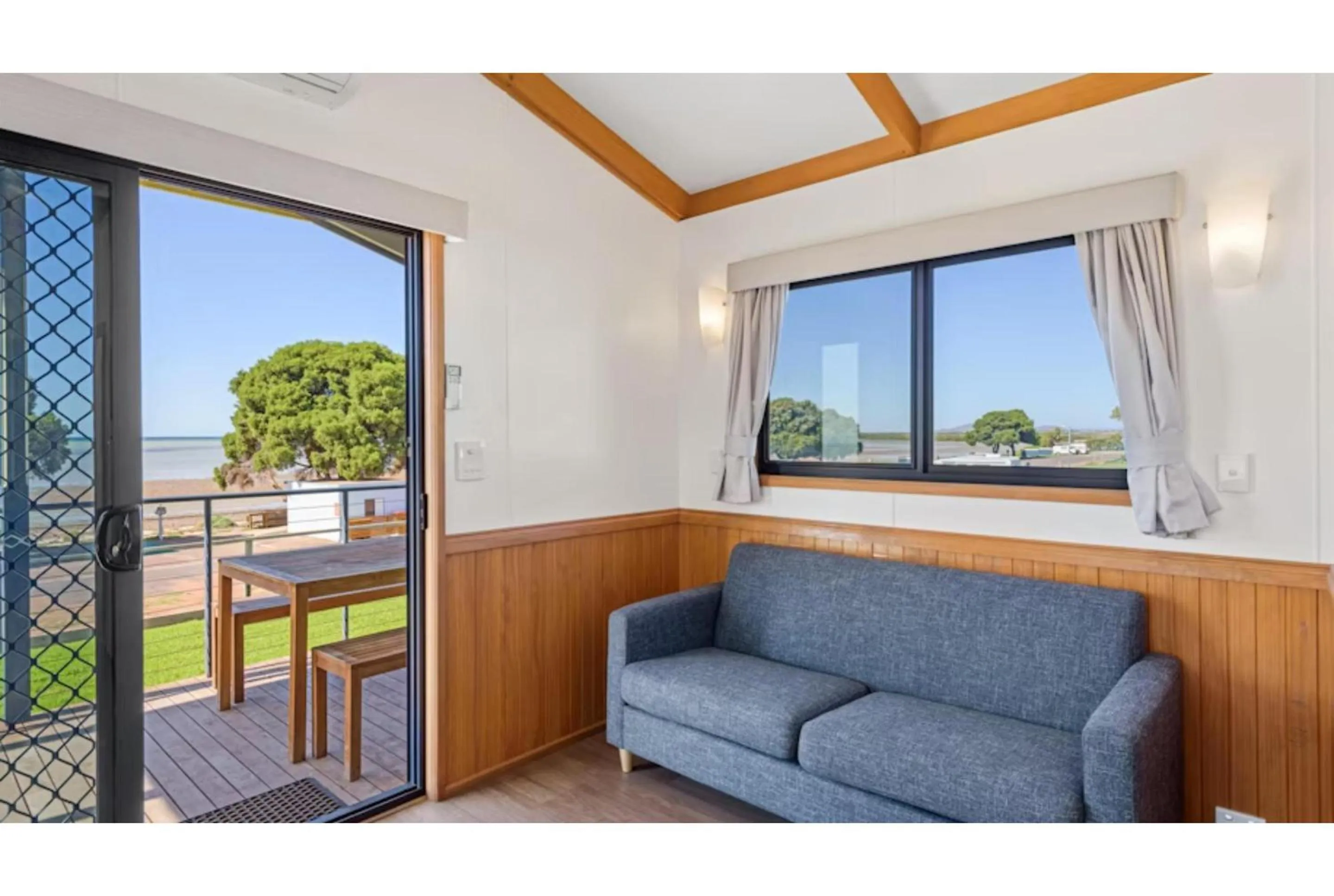 Living room in Discovery Parks - Whyalla Foreshore