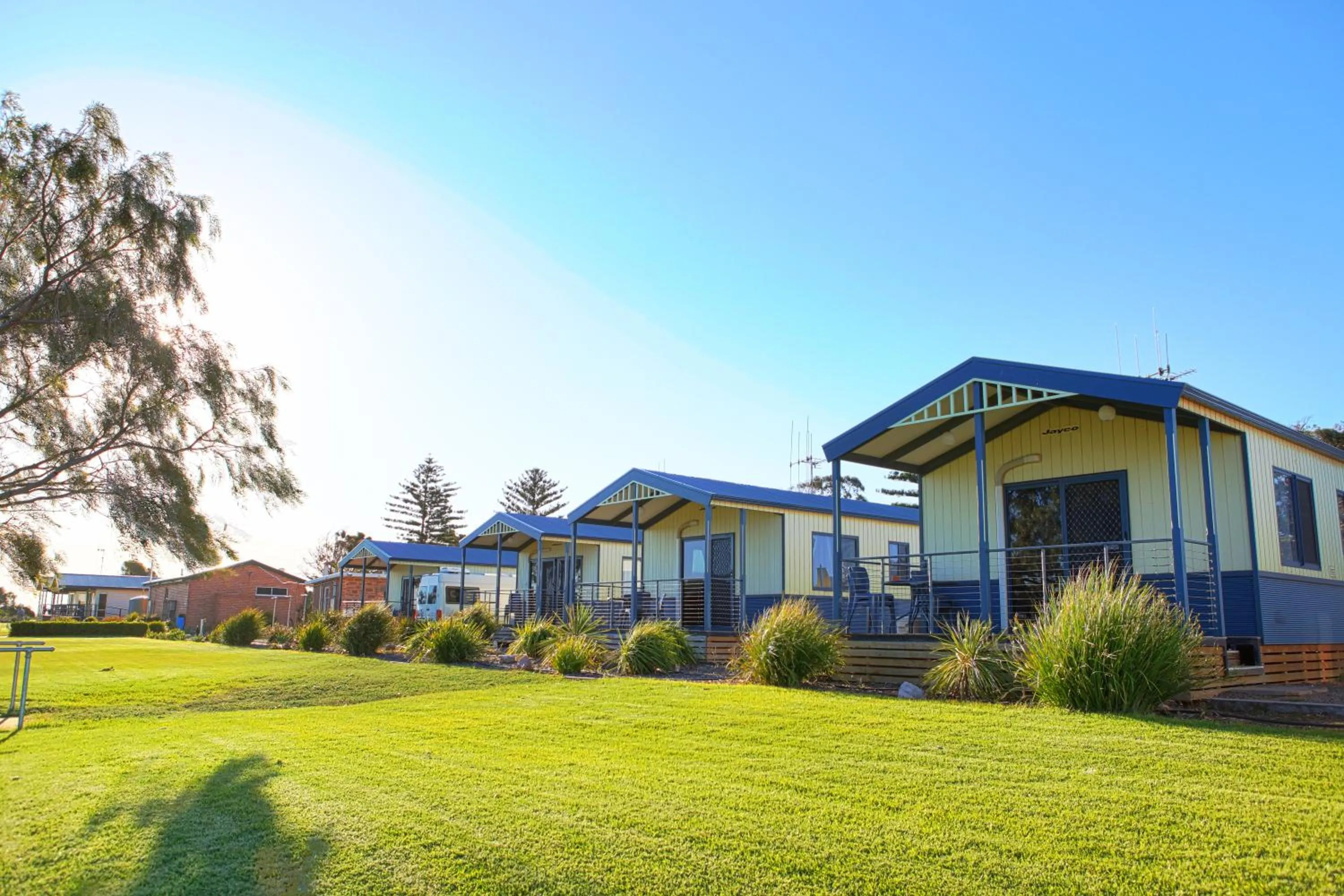 Property building in Discovery Parks - Whyalla Foreshore