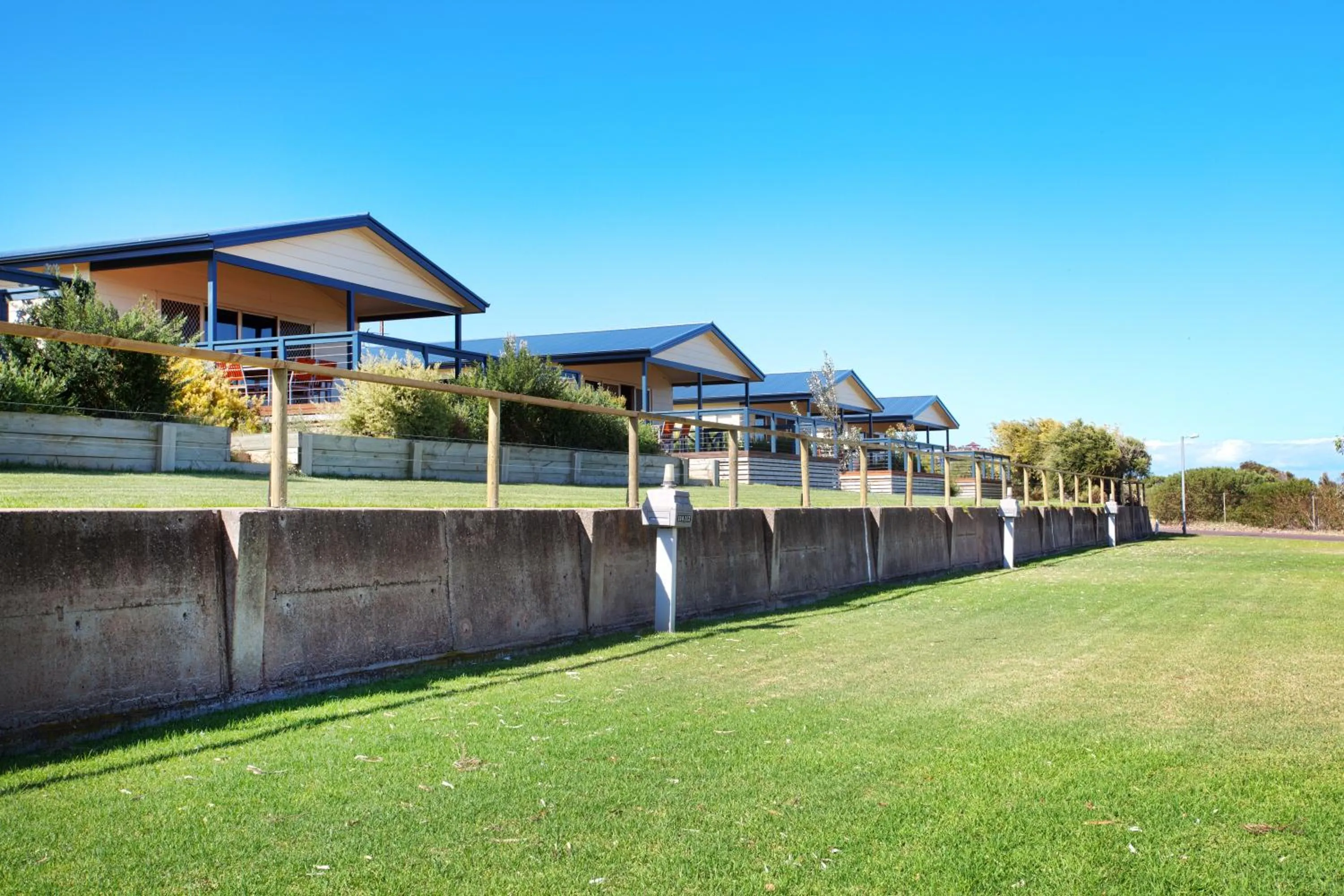 Property building in Discovery Parks - Whyalla Foreshore