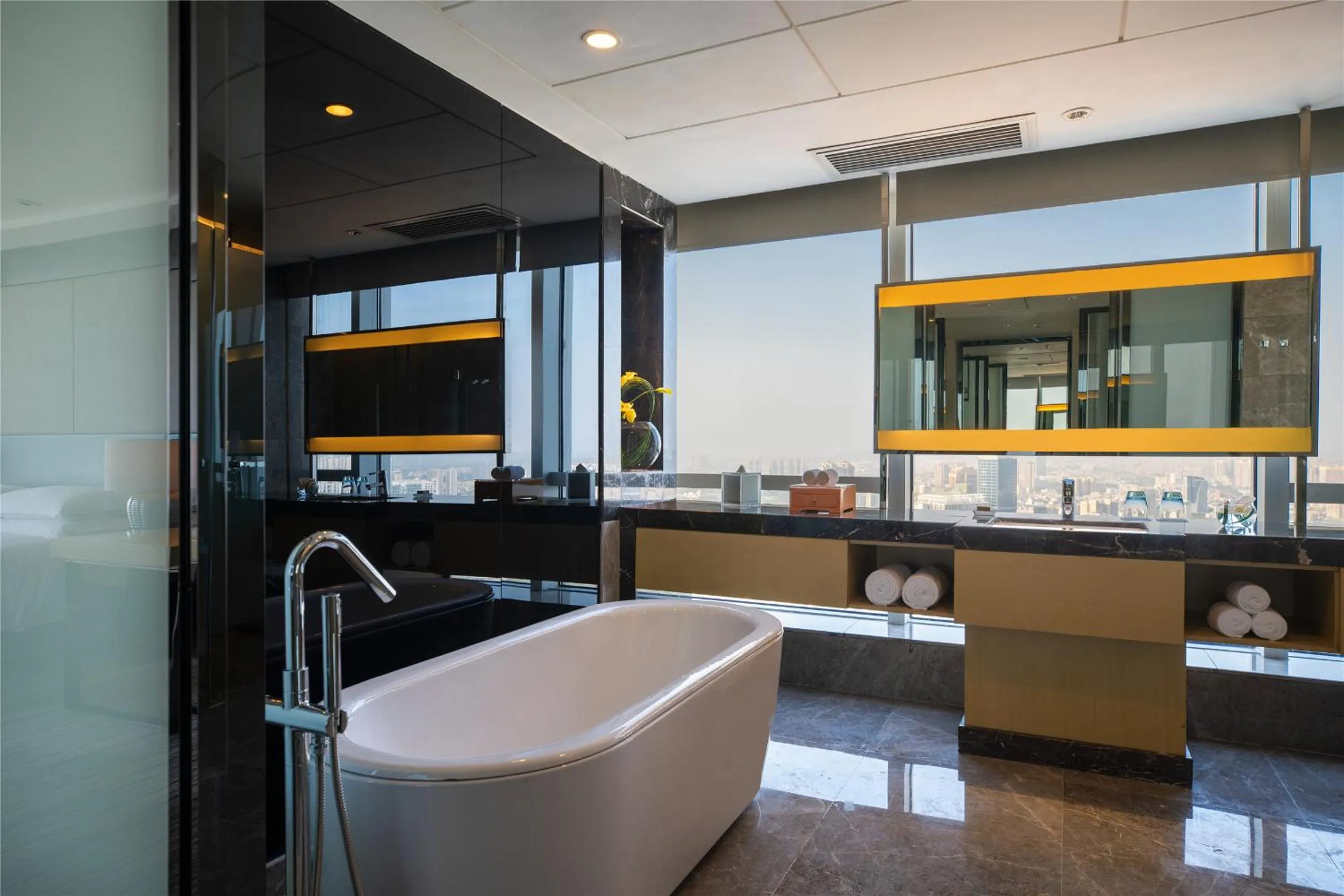 Bathroom in Renaissance Huizhou Hotel