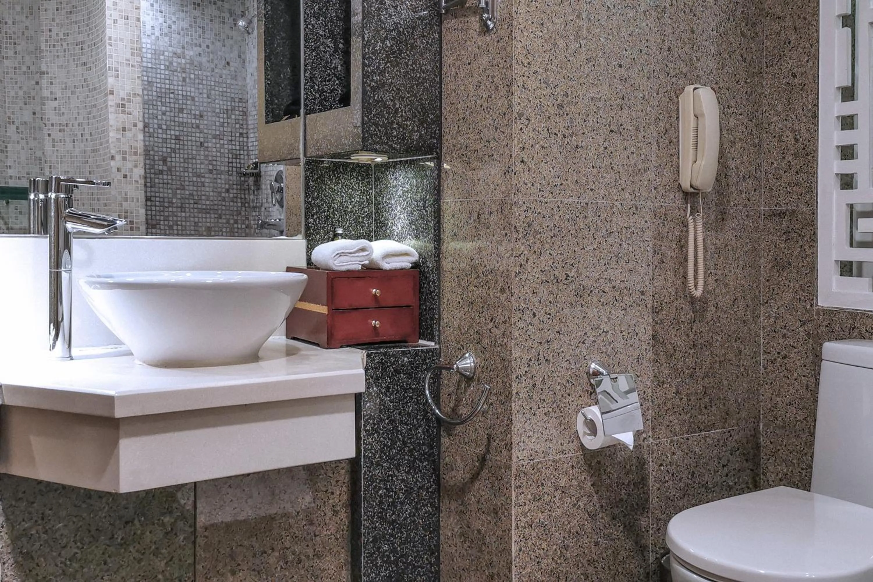 Toilet in Nanjing Central Hotel