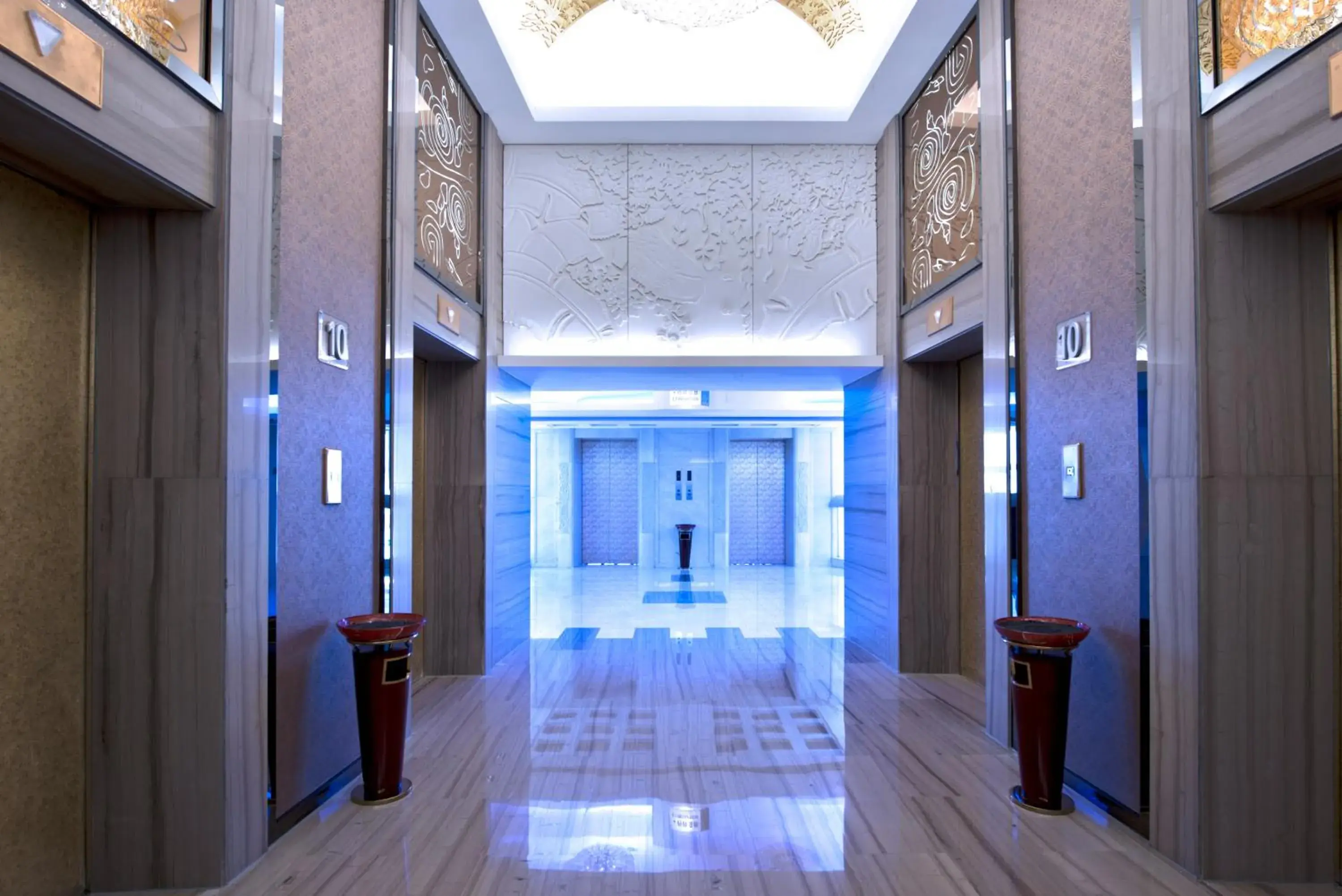 View (from property/room) in Nanjing Central Hotel View (from property/room) in Nanjing Central Hotel