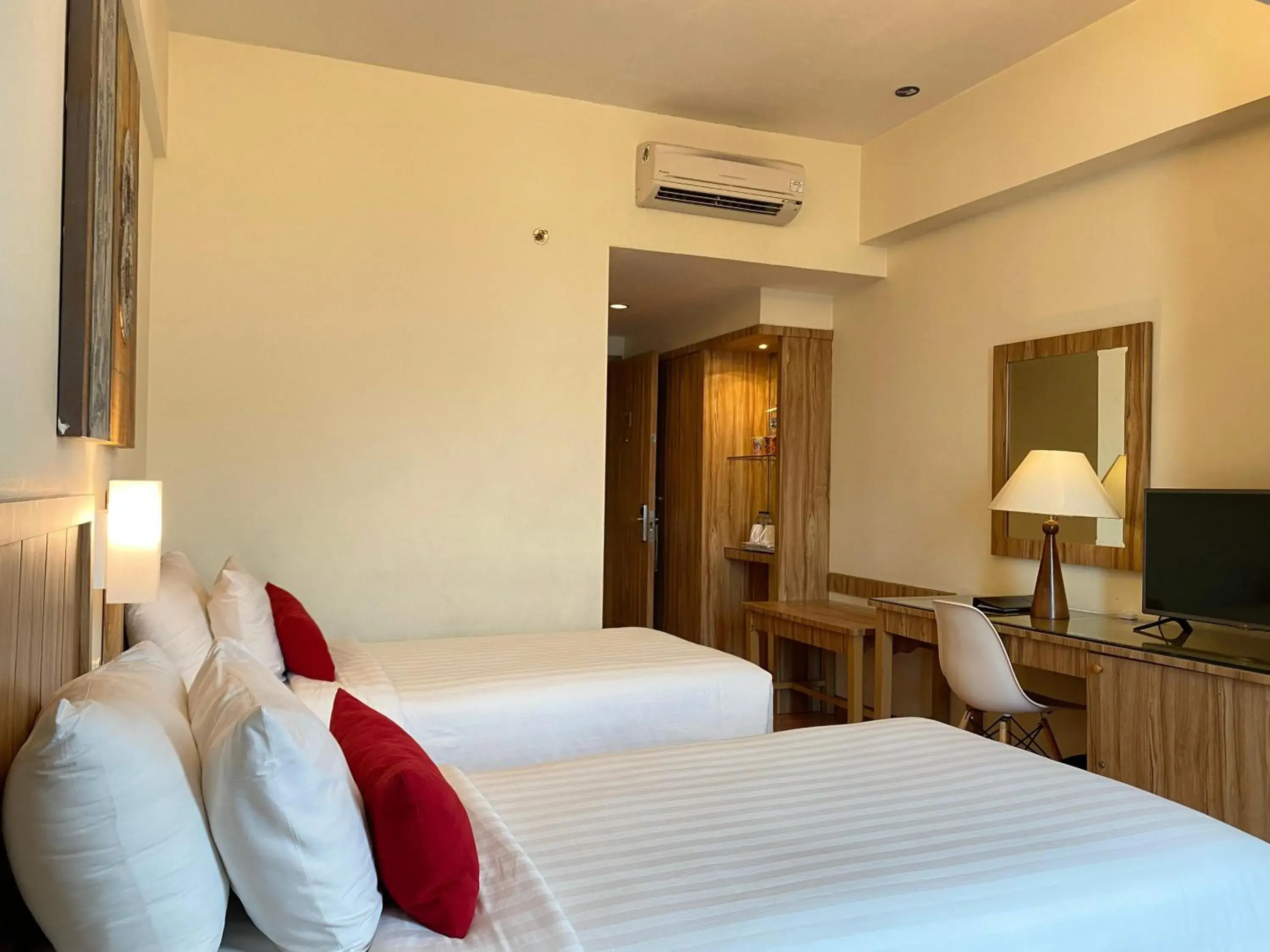 Deluxe Twin Room in Grand Zuri Dumai Deluxe Twin Room in Grand Zuri Dumai