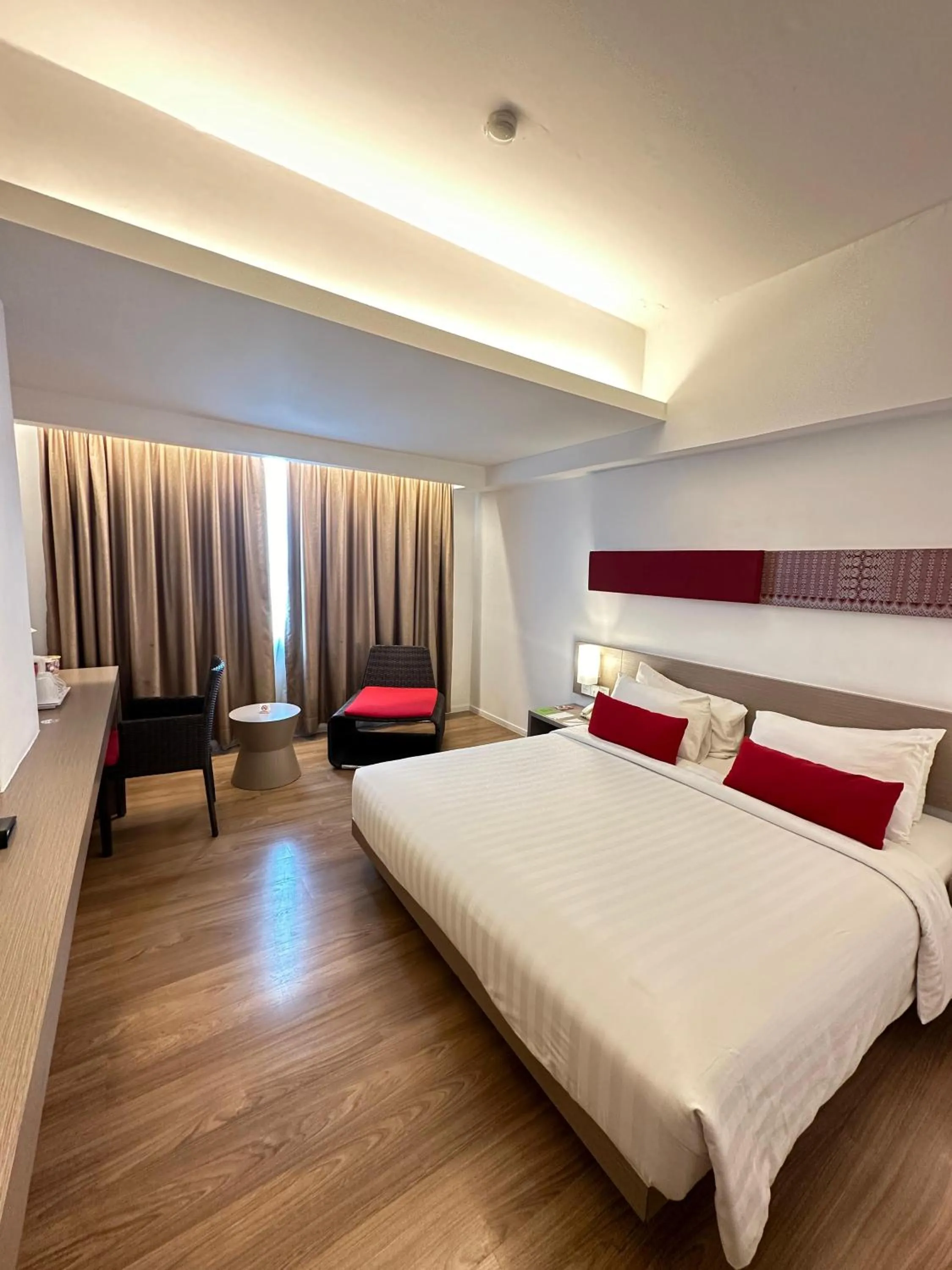 Bedroom, Bed in Grand Zuri Dumai