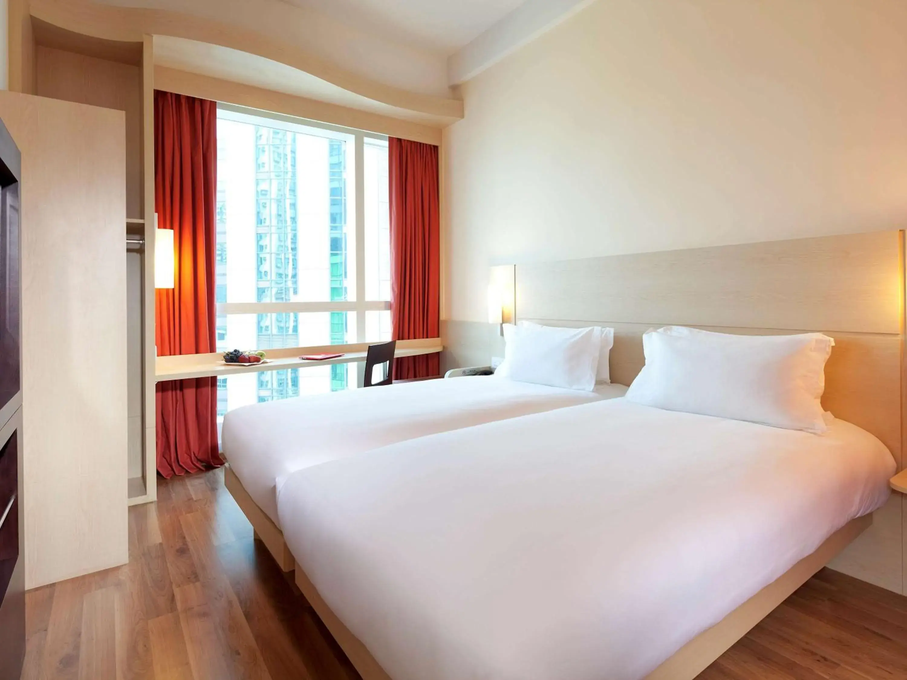 Bed in Ibis Hong Kong Central & Sheung Wan Bed in Ibis Hong Kong Central & Sheung Wan