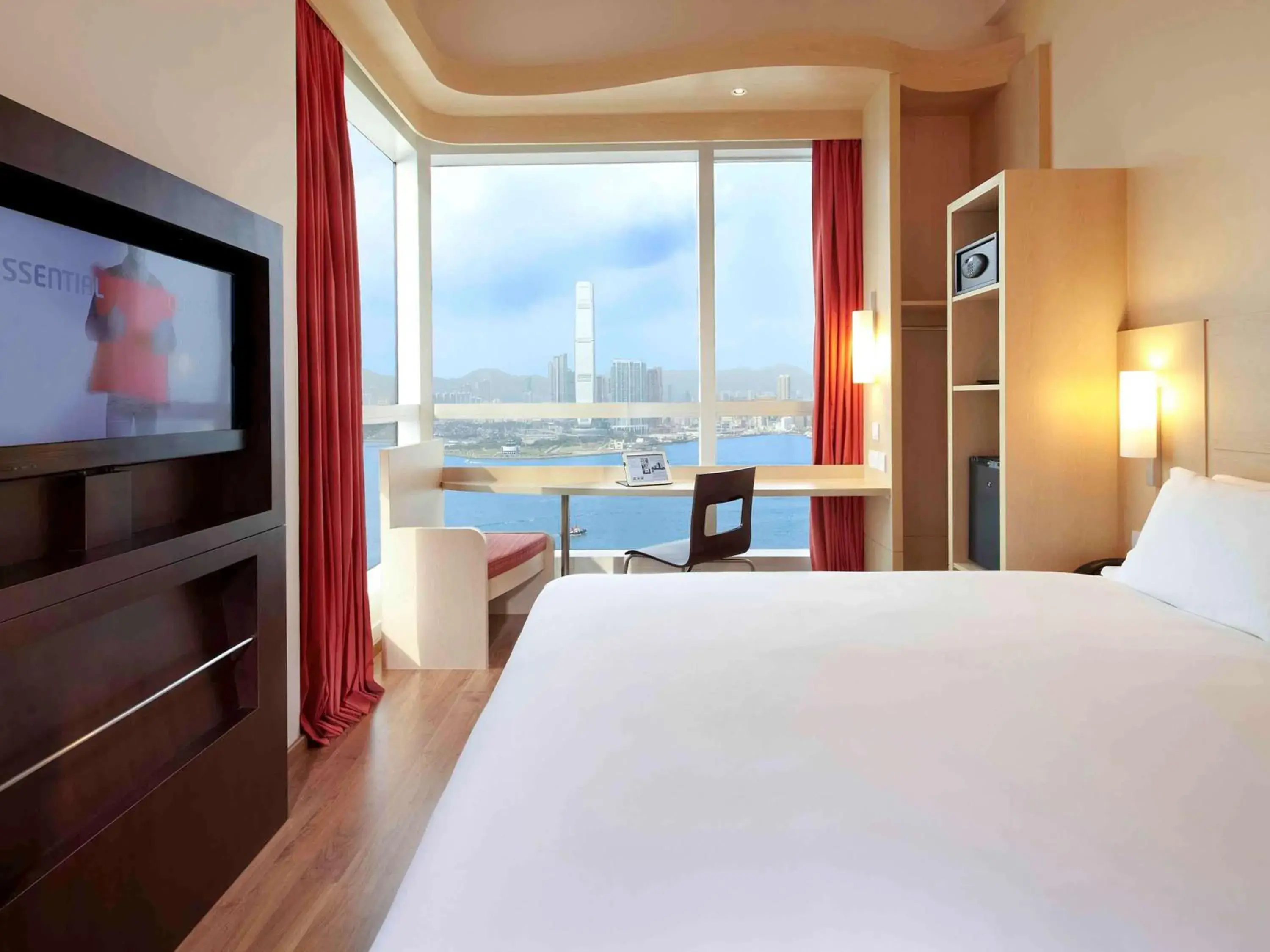 Bed in Ibis Hong Kong Central & Sheung Wan Bed in Ibis Hong Kong Central & Sheung Wan