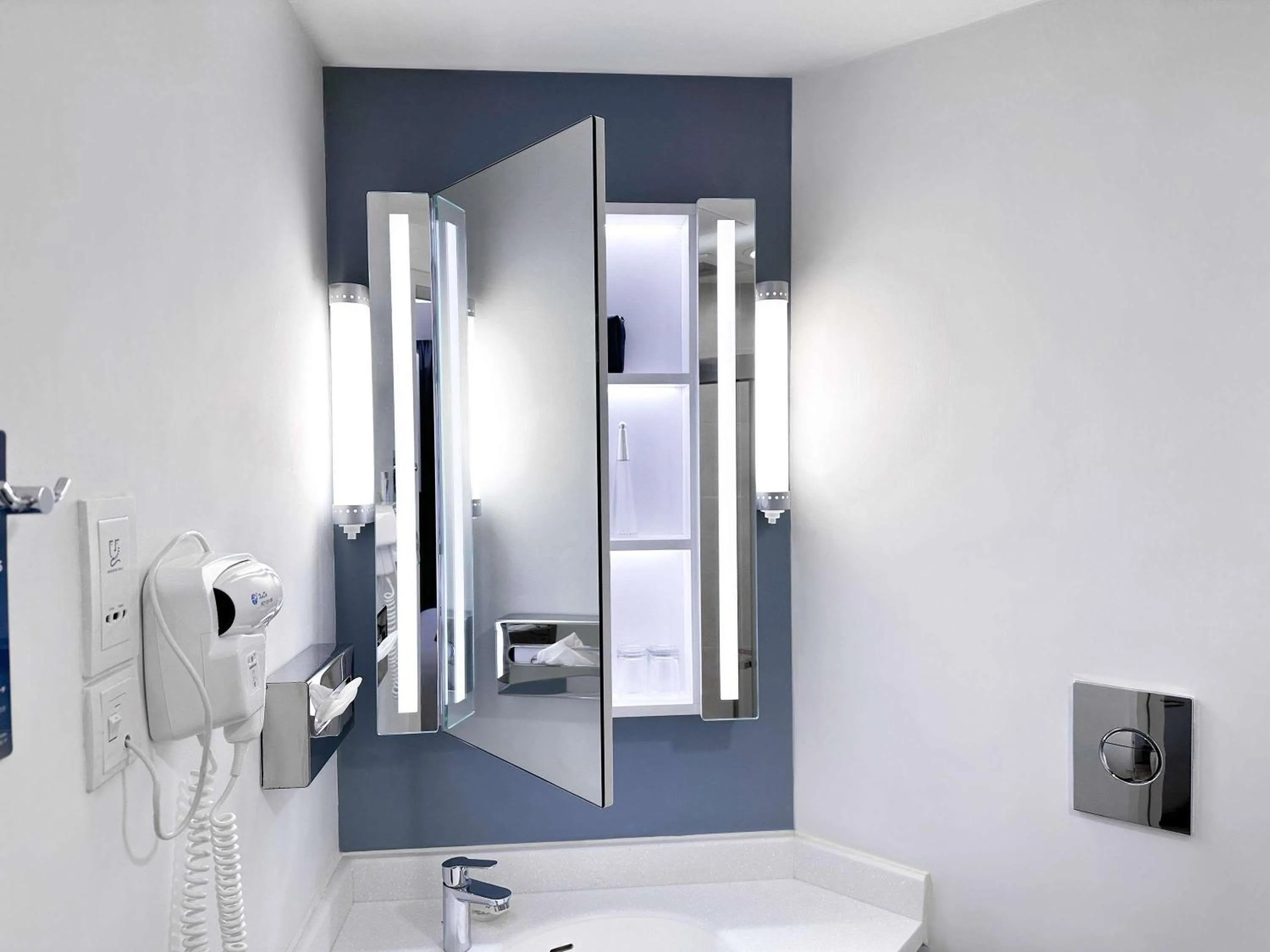 Bedroom in Ibis Hong Kong Central & Sheung Wan