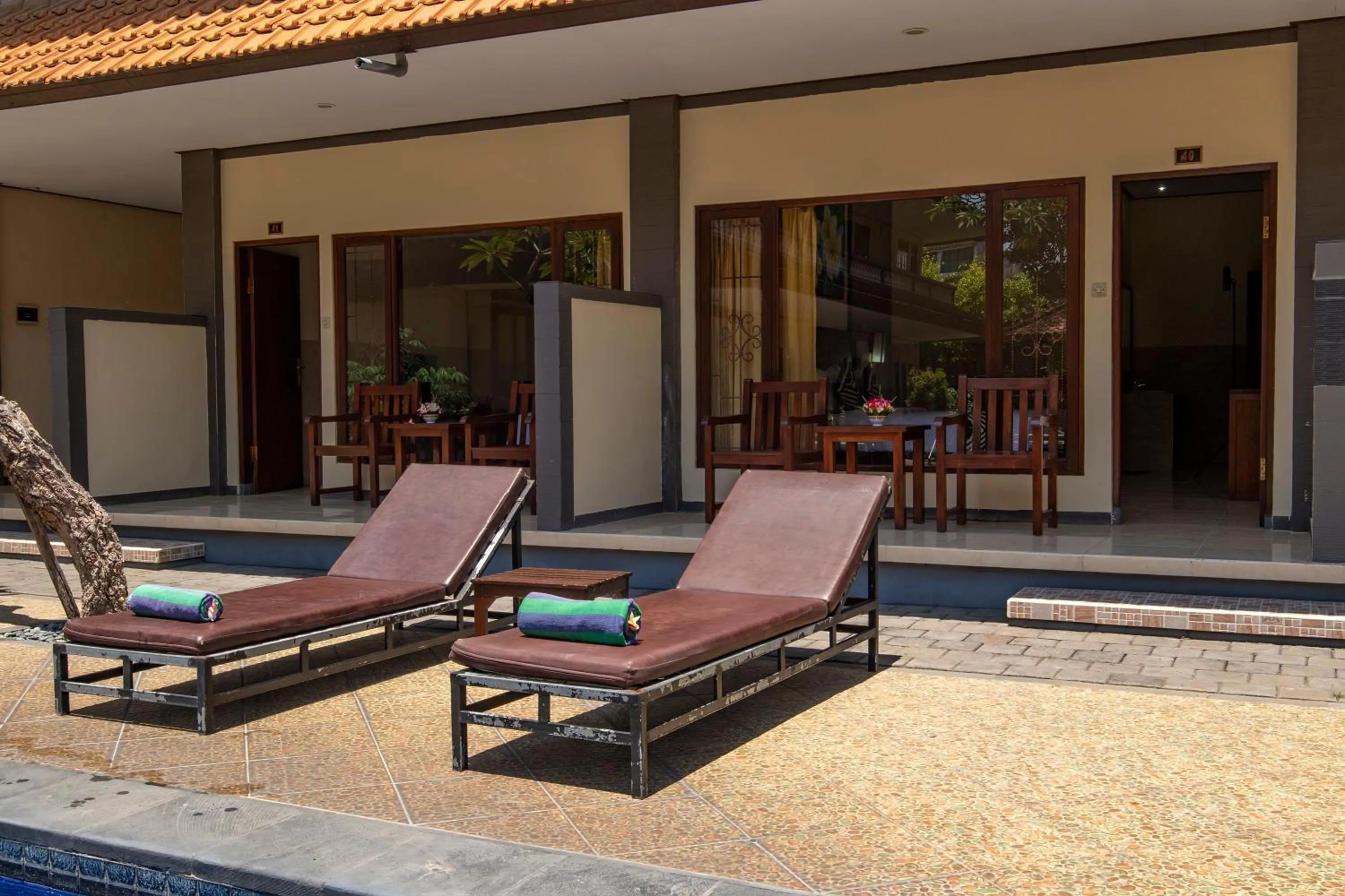 sunbed in Suriwathi Hotel Legian