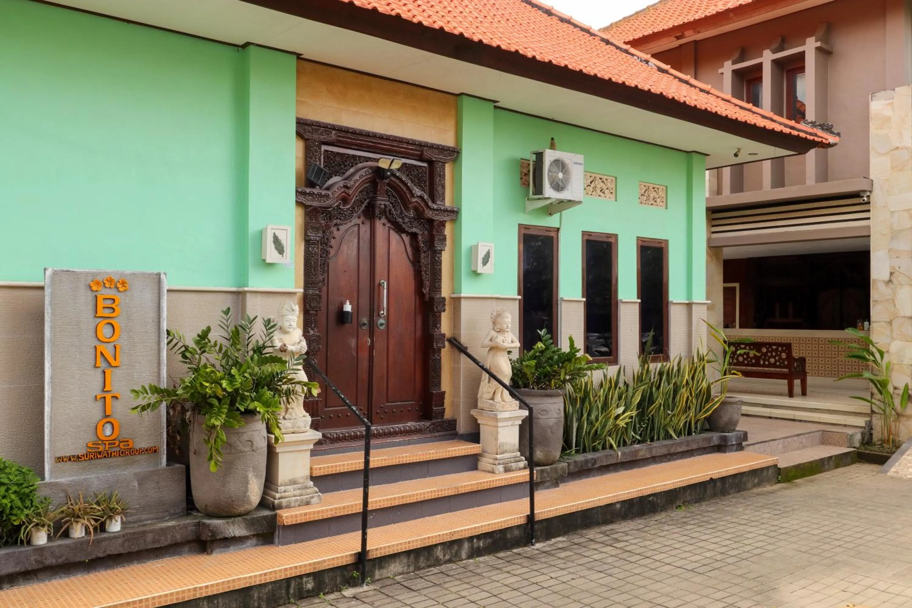 Spa and wellness centre/facilities in Suriwathi Hotel Legian