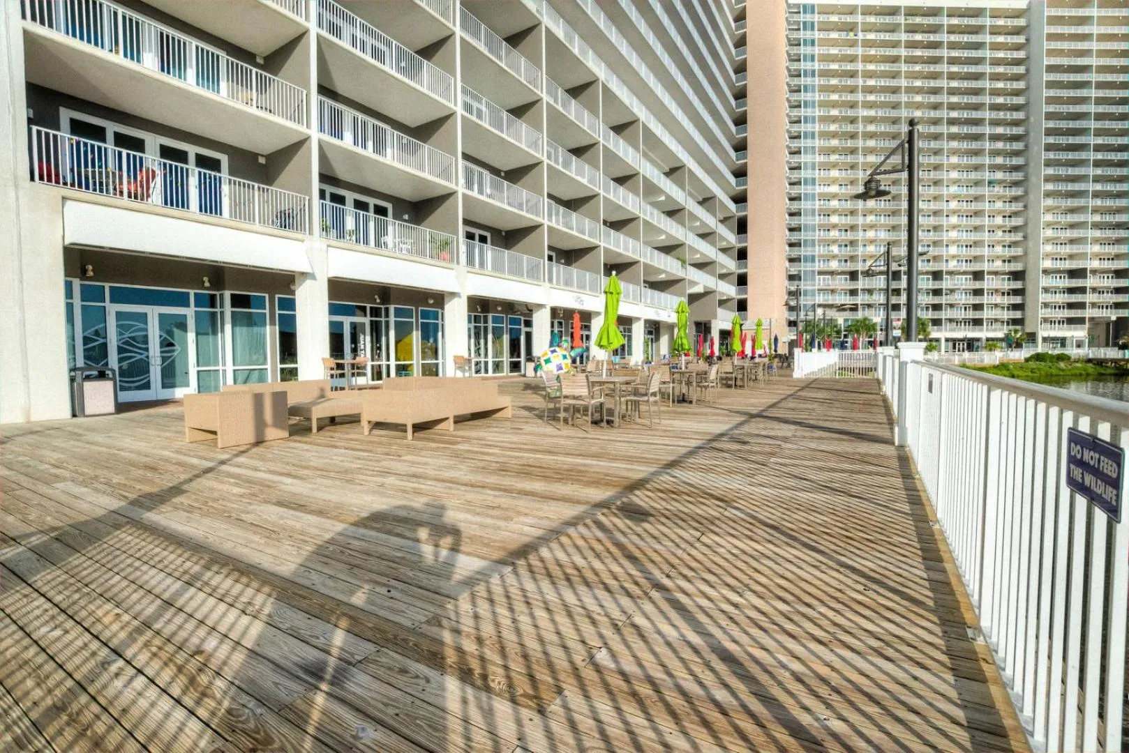 Laketown Wharf 1035 By Aneliya