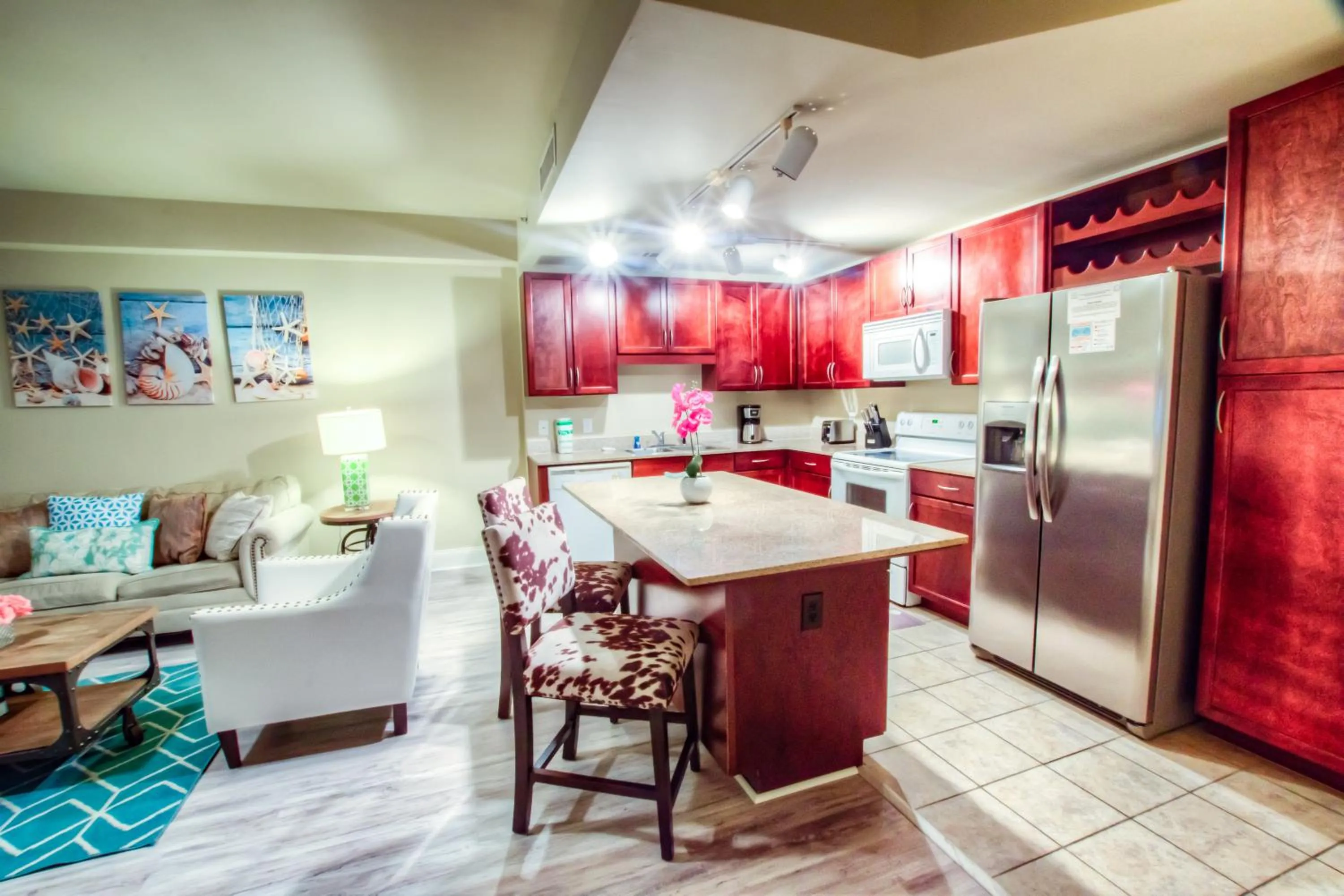 Laketown Wharf 1035 By Aneliya