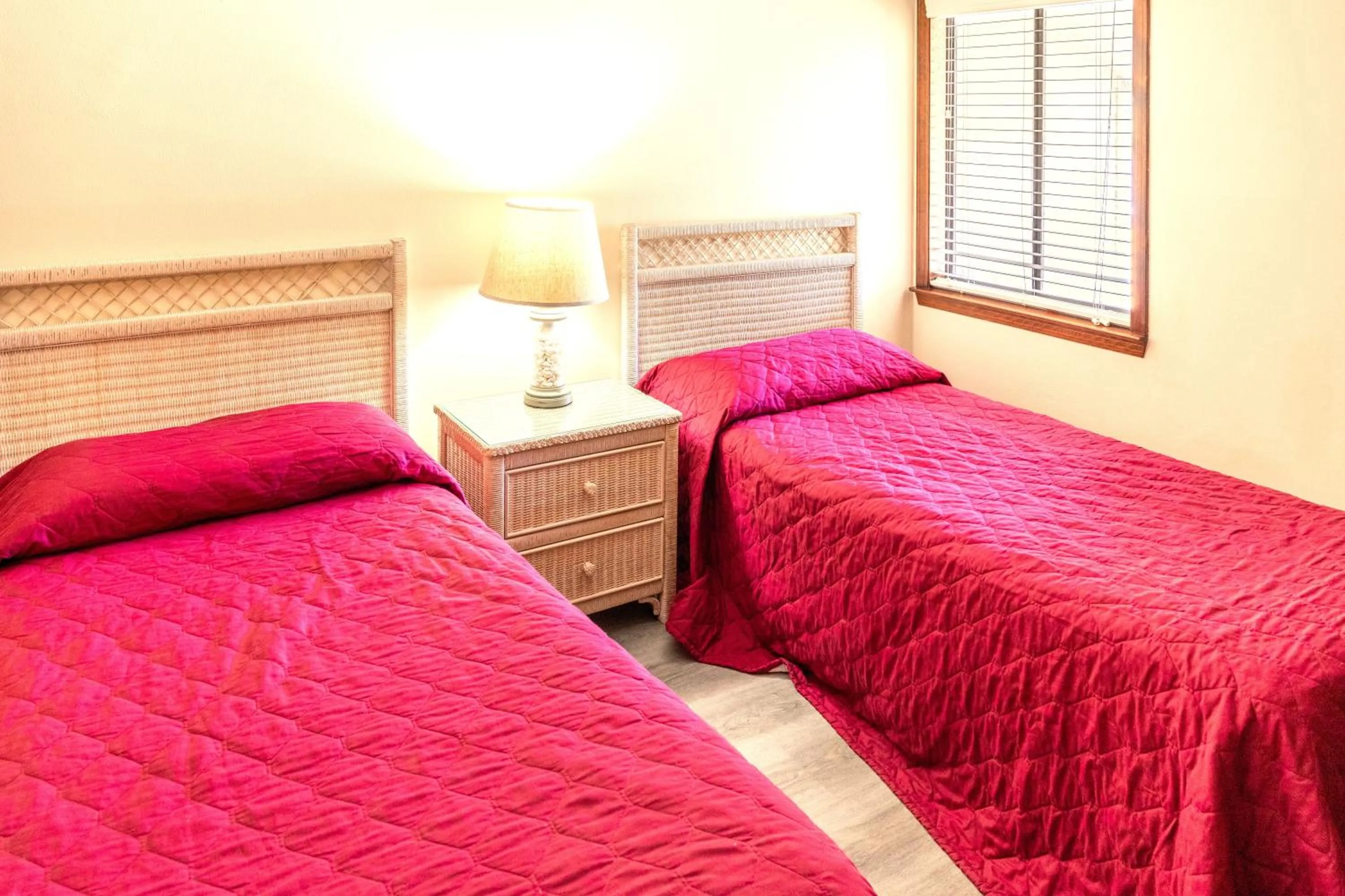 Bed in Royal Holiday Beach Resort