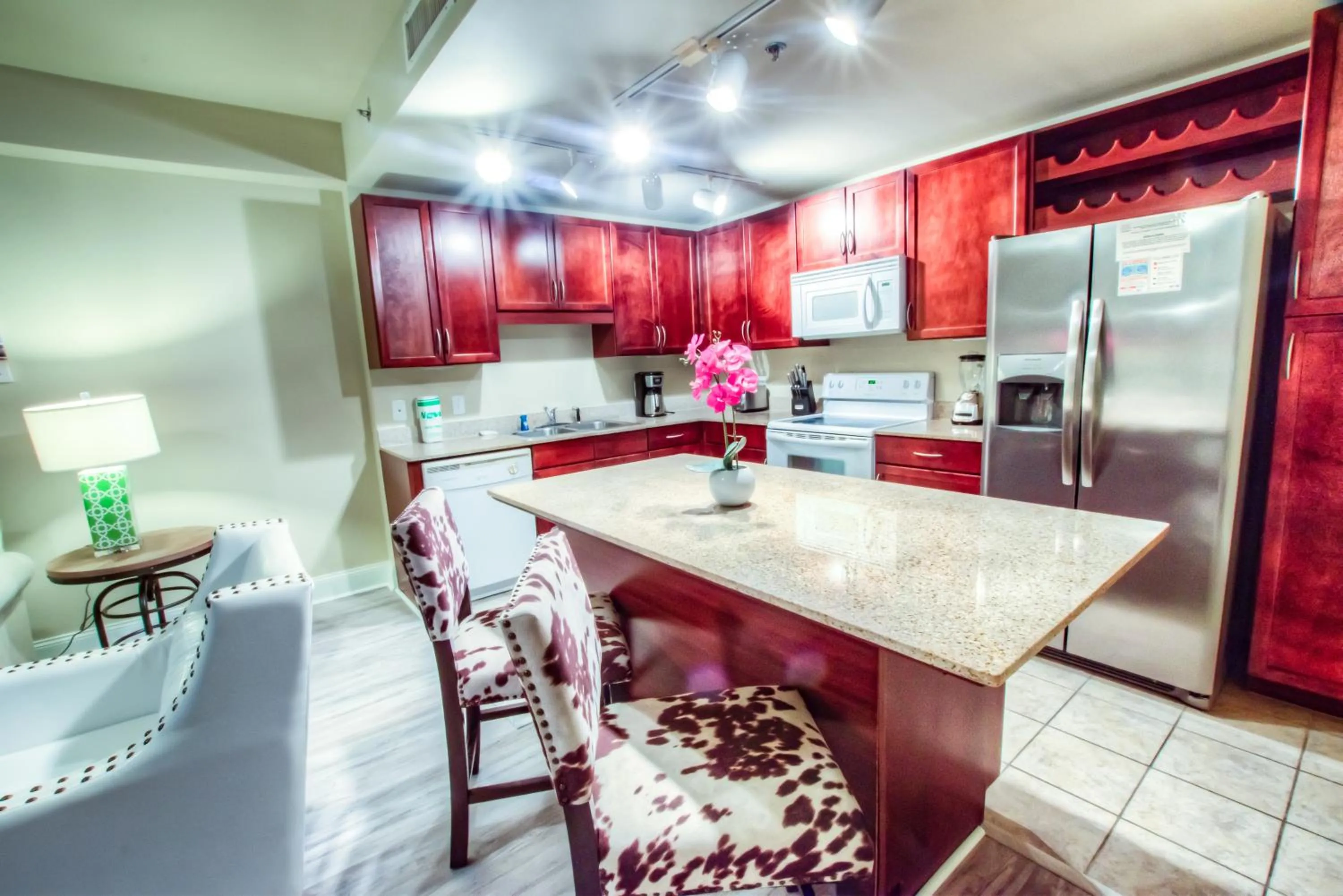 Laketown Wharf Resort 1036 By Aneliya