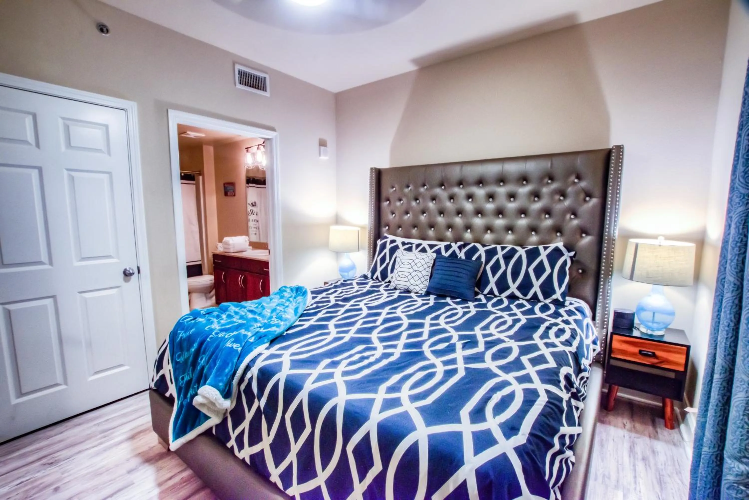 Bed in Laketown Wharf Resort 1036 By Aneliya