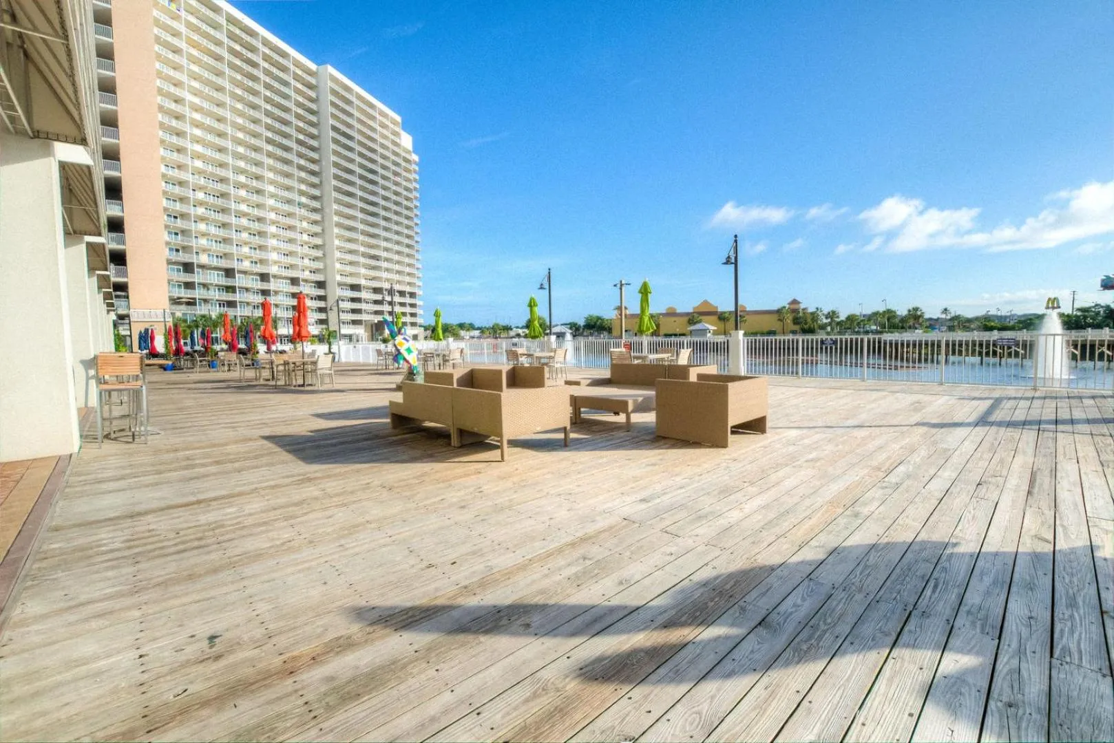 Laketown Wharf Resort 1036 By Aneliya