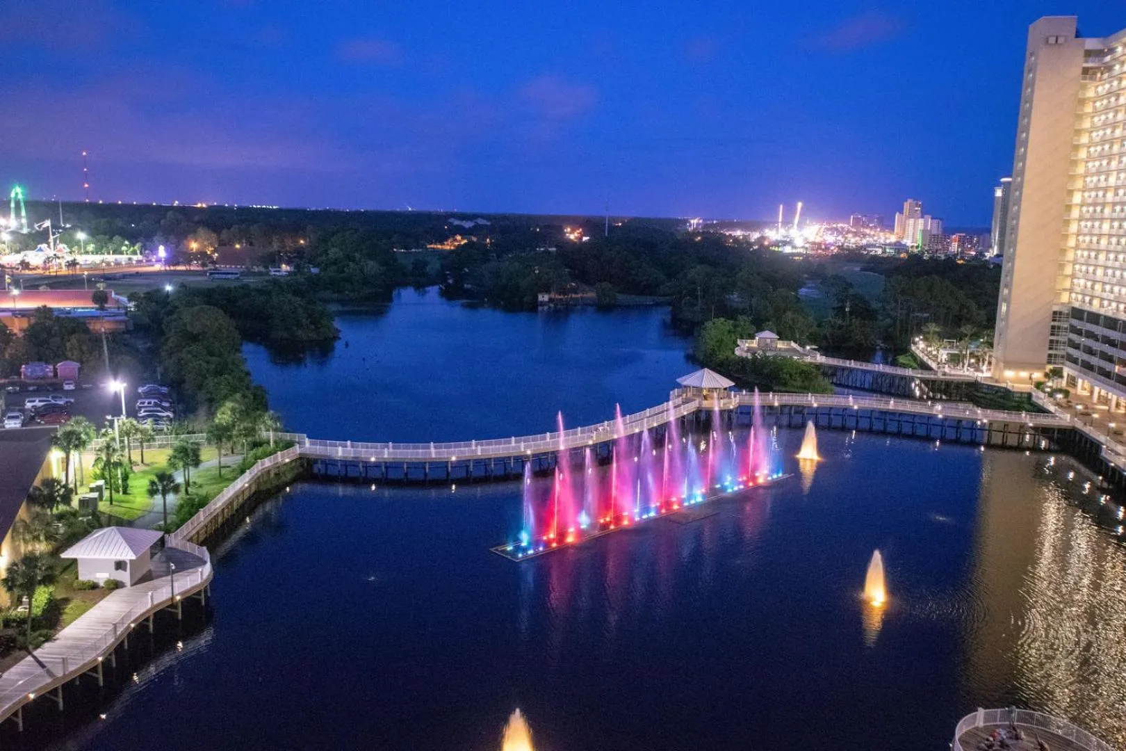 Laketown Wharf Resort 1036 By Aneliya