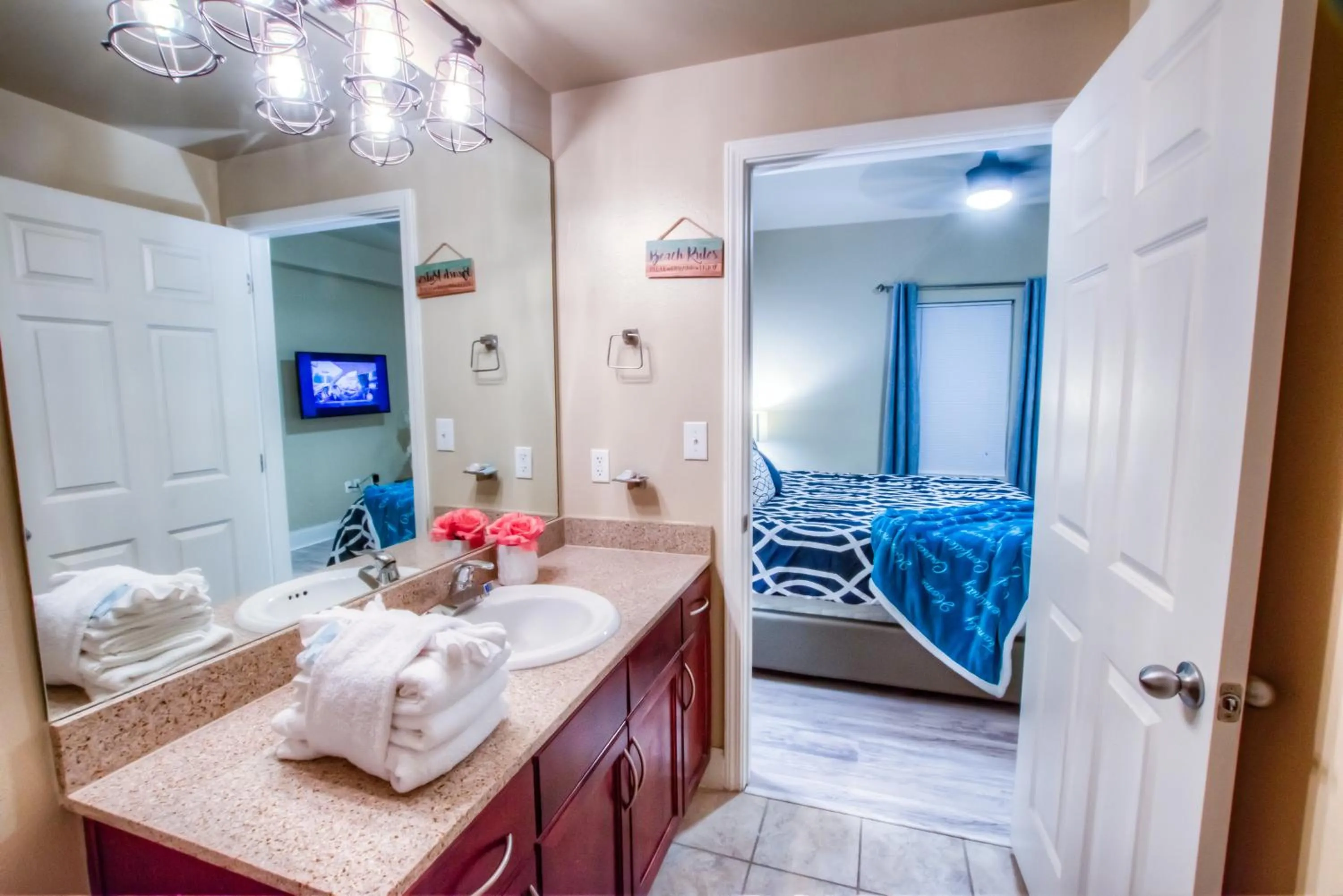 Bed in Laketown Wharf Resort 1036 By Aneliya