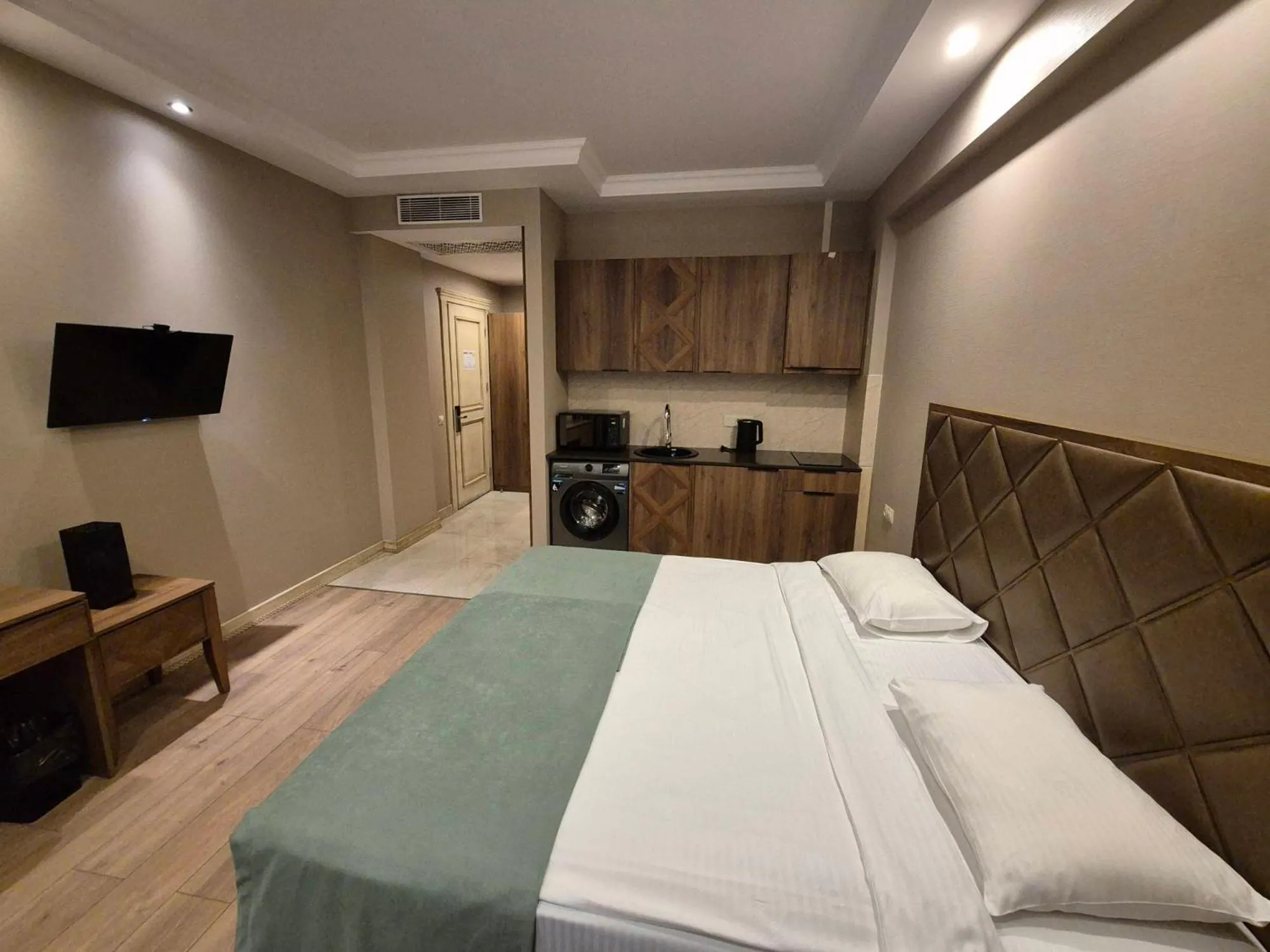 Bed in Boutique Hotel Mimino