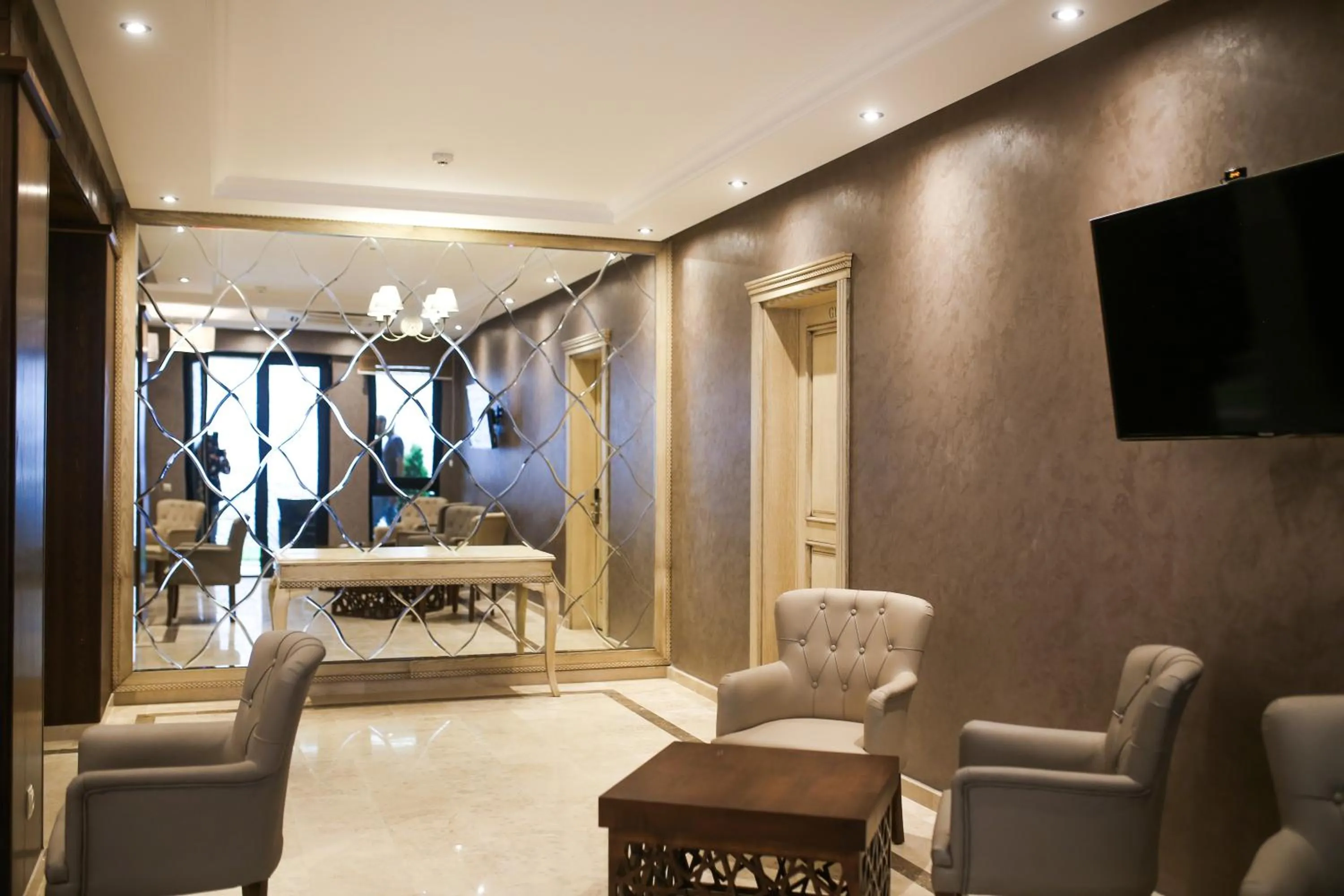 TV and multimedia in Boutique Hotel Mimino