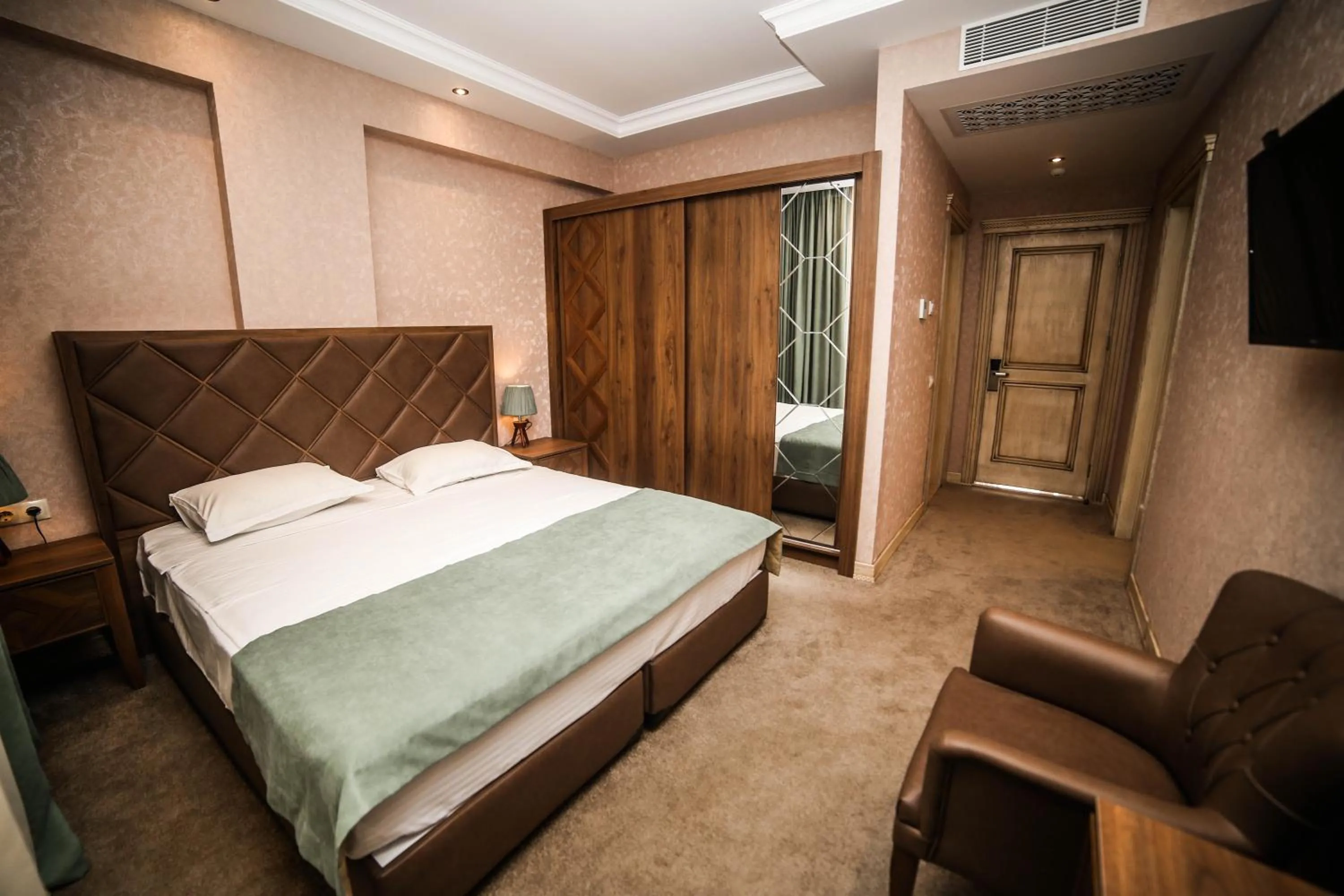 Photo of the whole room, Bed in Boutique Hotel Mimino