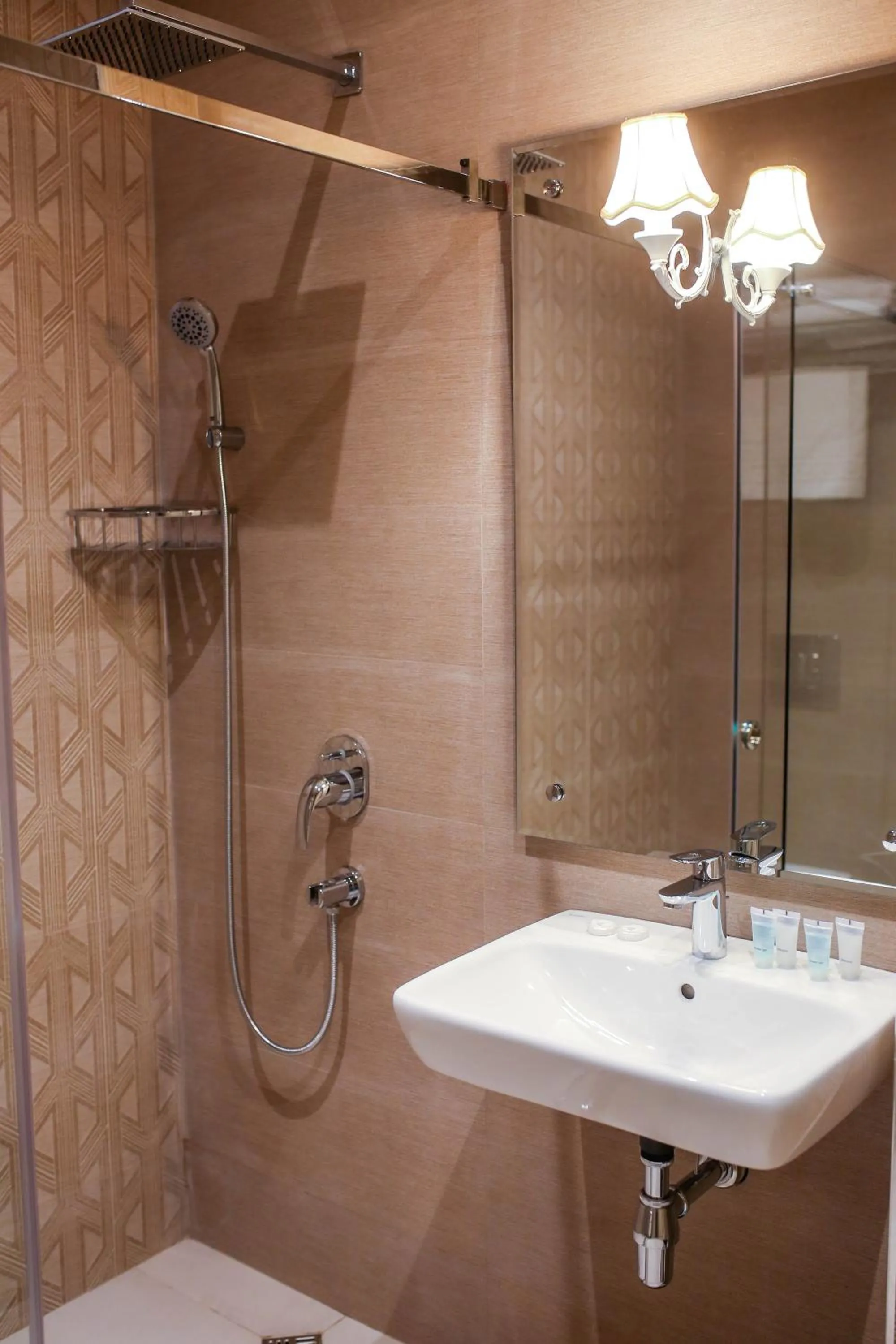 Shower in Boutique Hotel Mimino