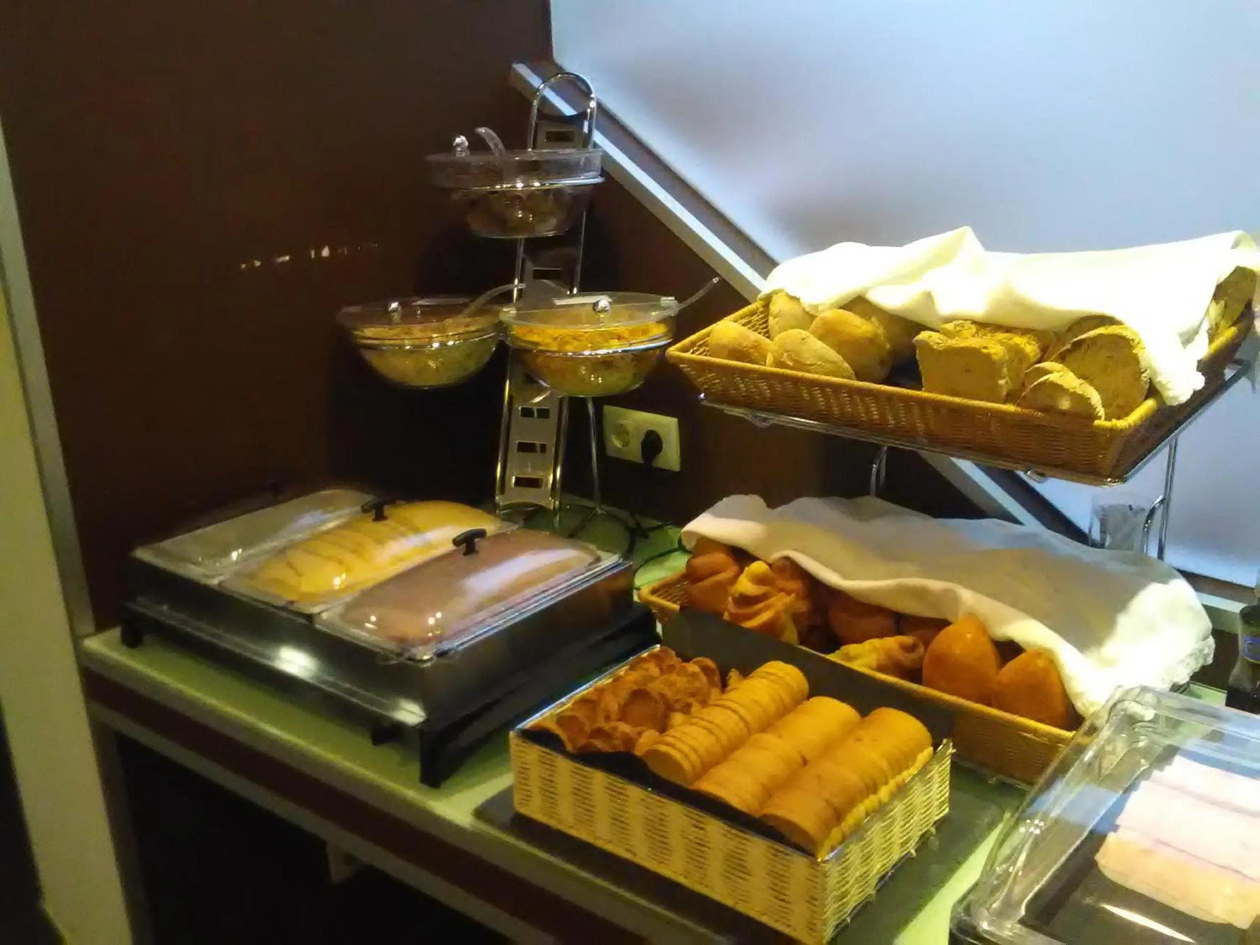 Buffet breakfast in Hotel Bocage