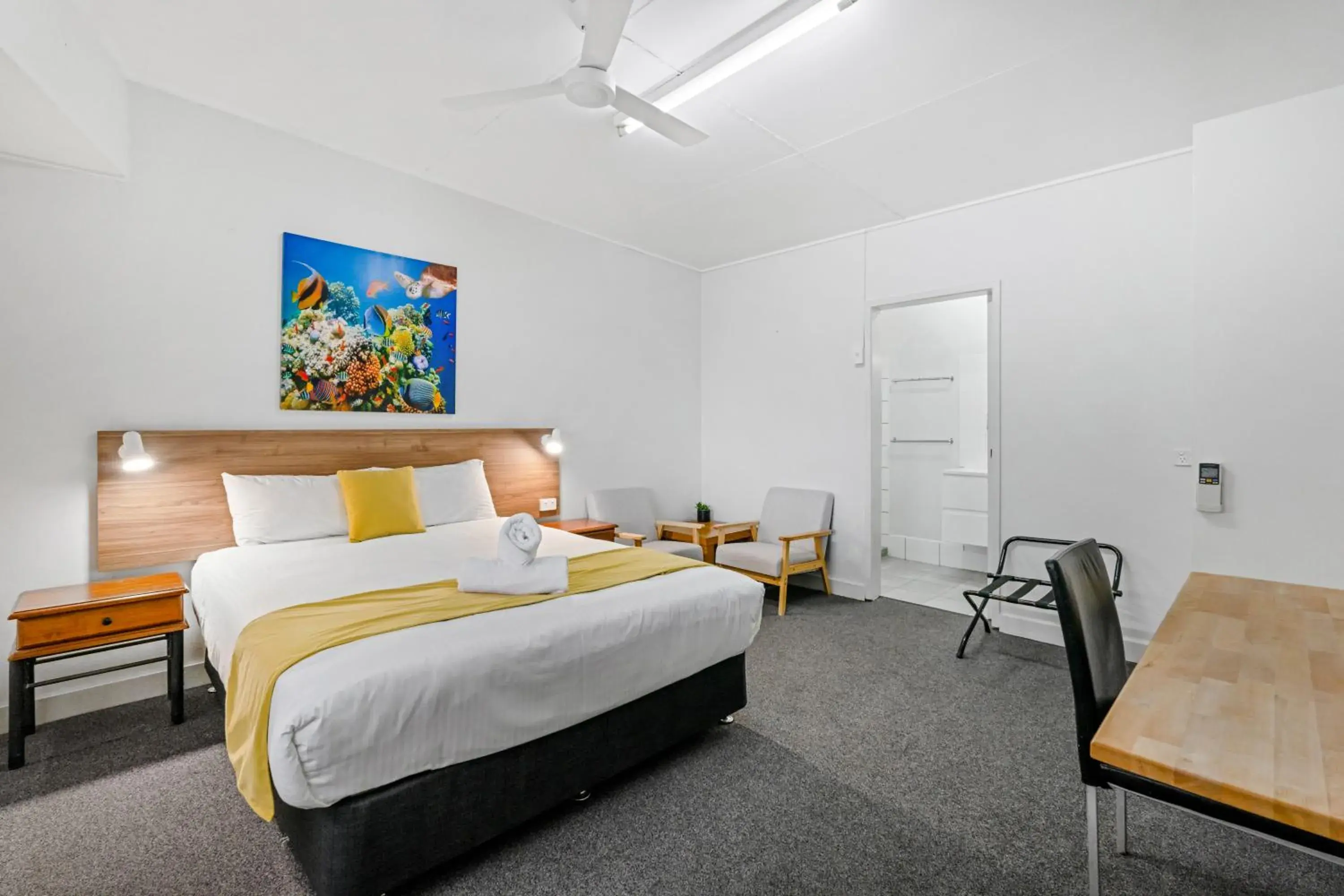 Bed in Econo Lodge Chaparral Motel Ballina Bed in Econo Lodge Chaparral Motel Ballina