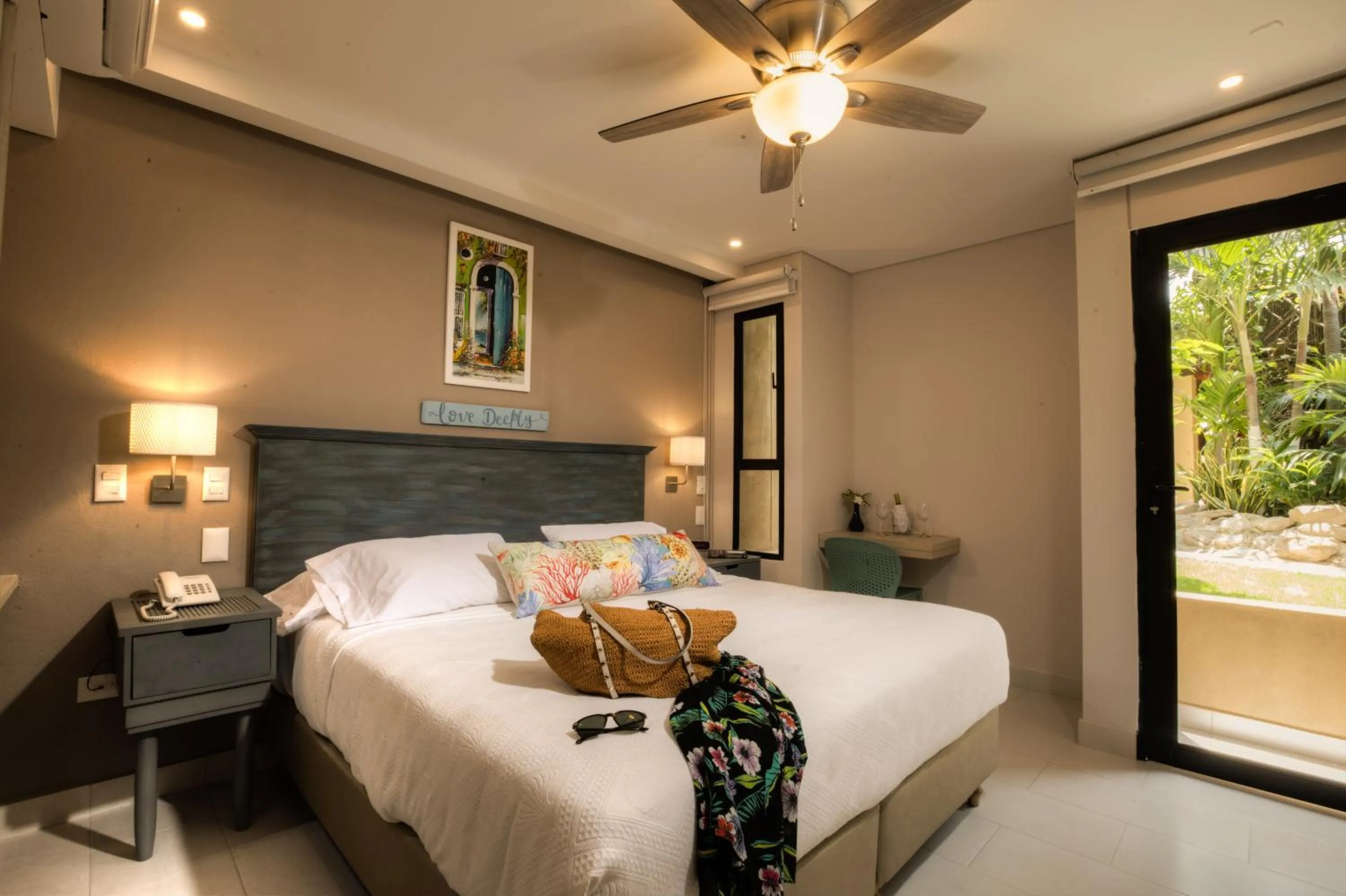 Bed in Casa Verano Beach Hotel - Adults Only