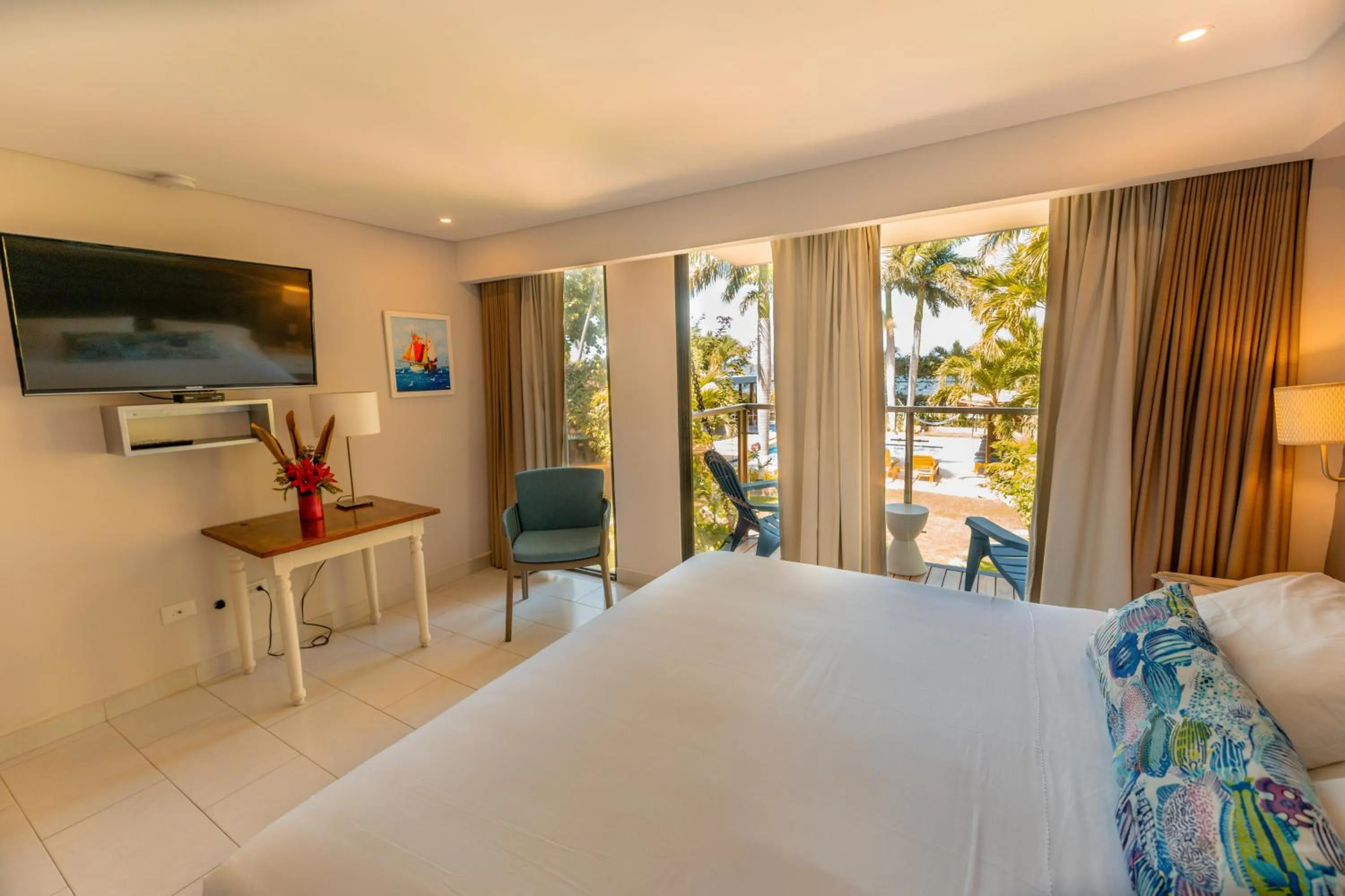 Bed in Casa Verano Beach Hotel - Adults Only