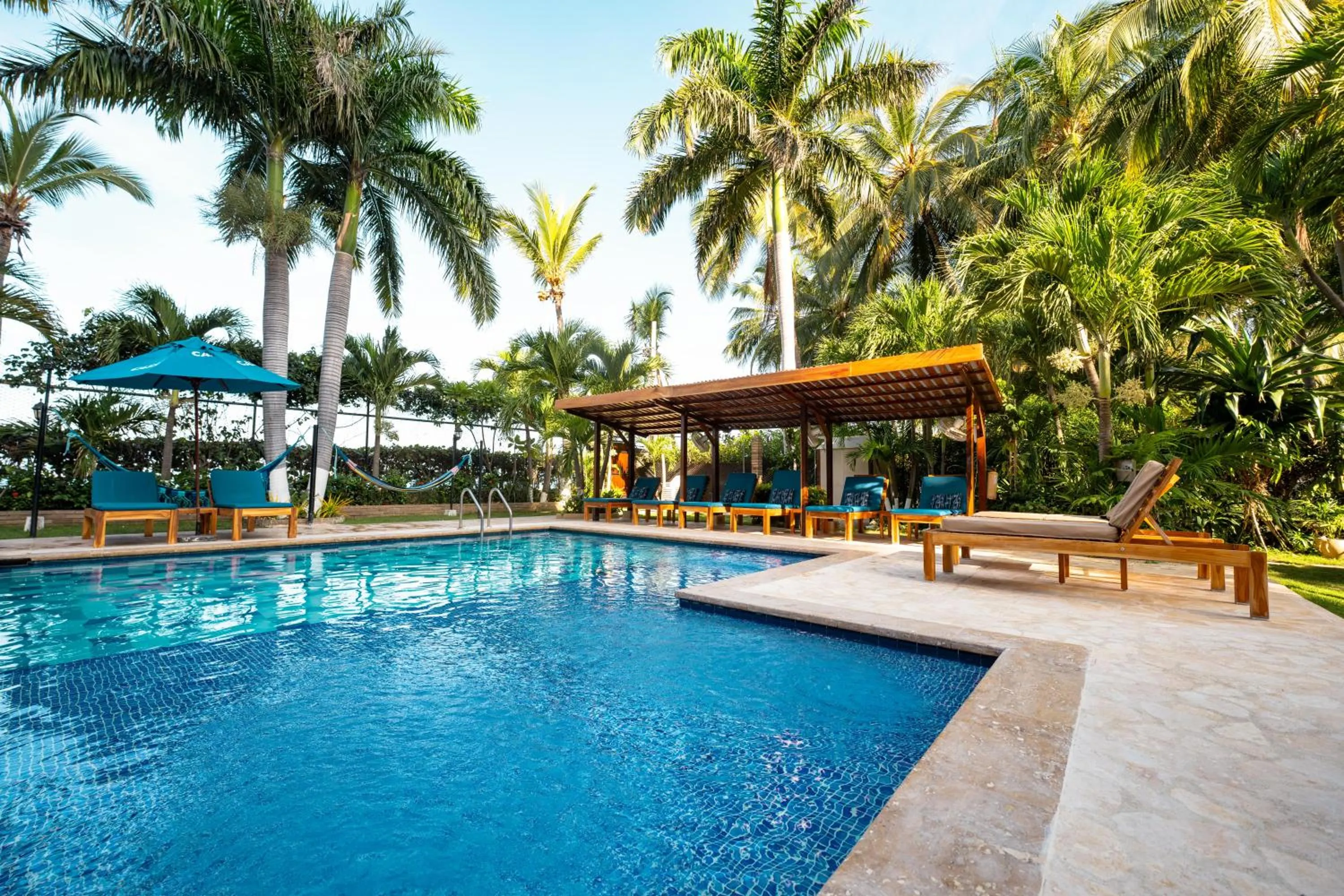 Swimming pool in Casa Verano Beach Hotel - Adults Only