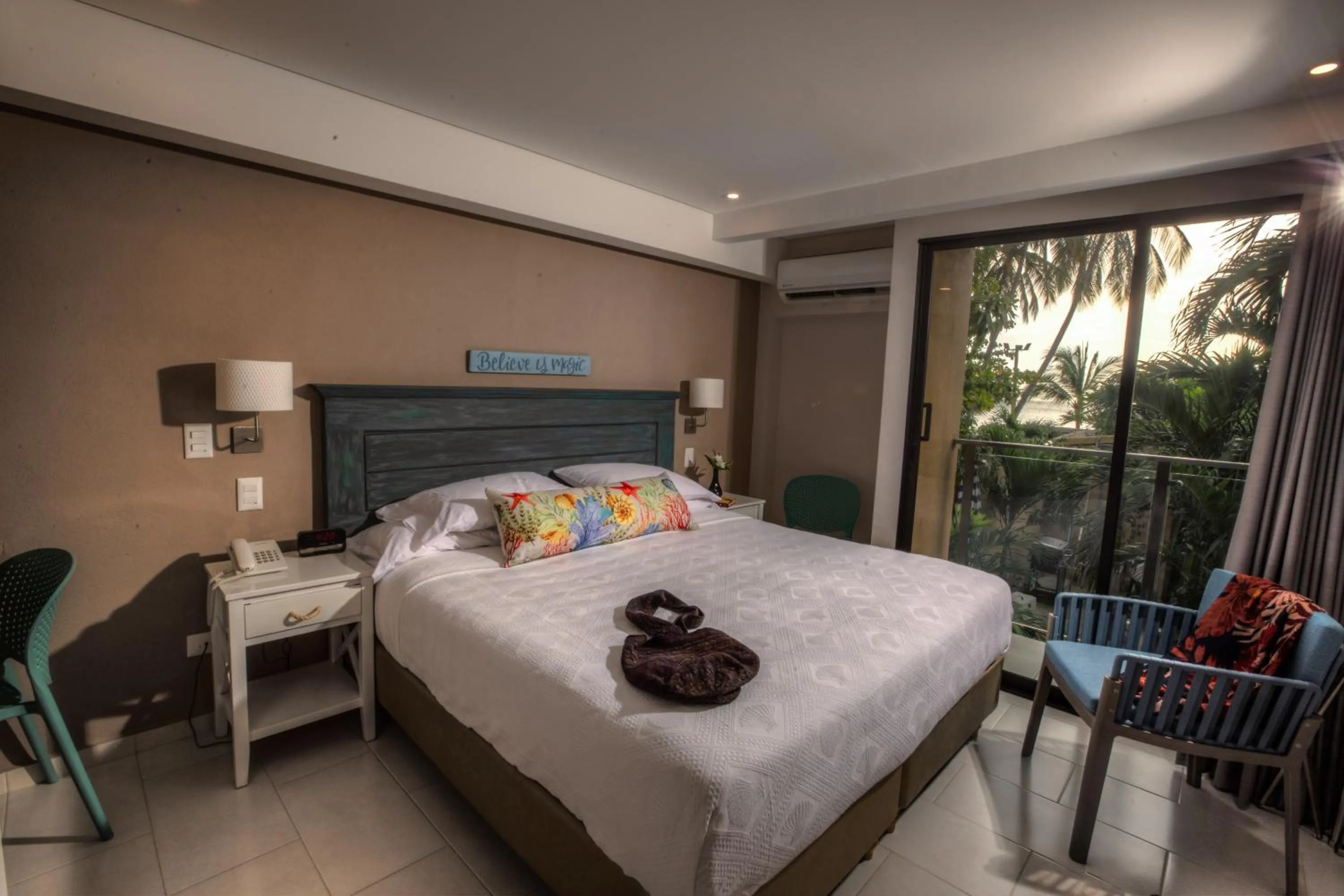 Bed in Casa Verano Beach Hotel - Adults Only