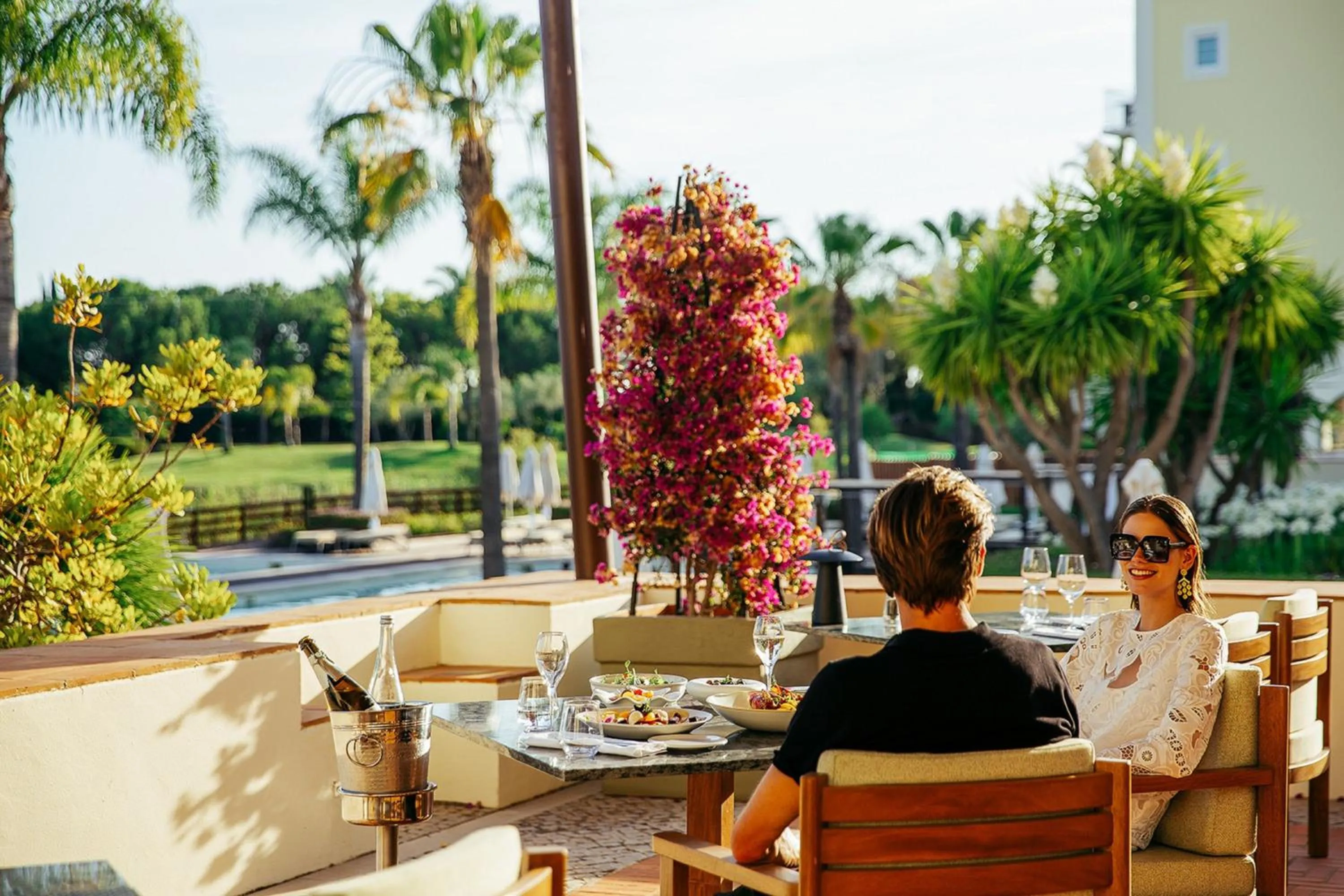 Restaurant/places to eat in Domes Lake Algarve, Autograph Collection